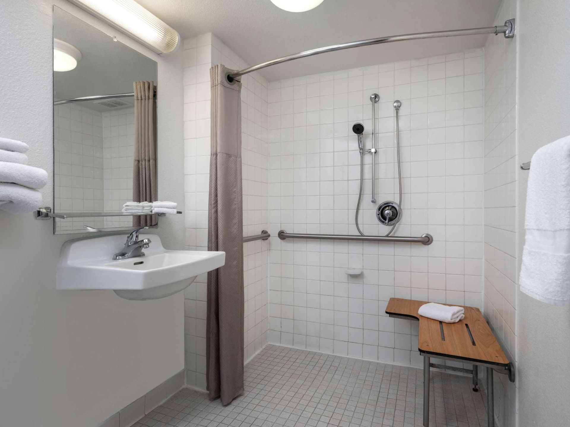 Motel 6-Oceanside, CA gallery photo in Oceanside, CA — image 27