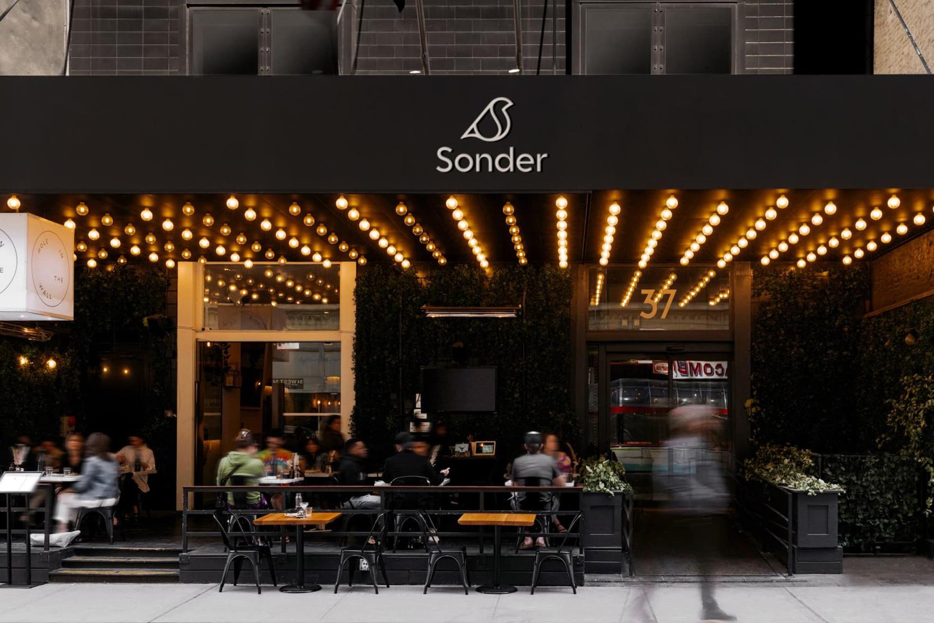 Sonder Henri on 24 interior in New York, NY — gallery photo 2