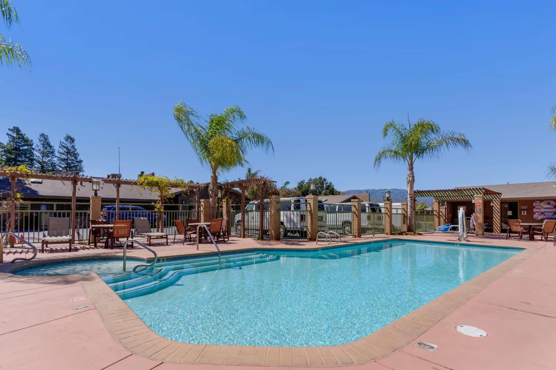 Best Western Plus Forest Park Inn gallery photo in Gilroy, CA — image 53