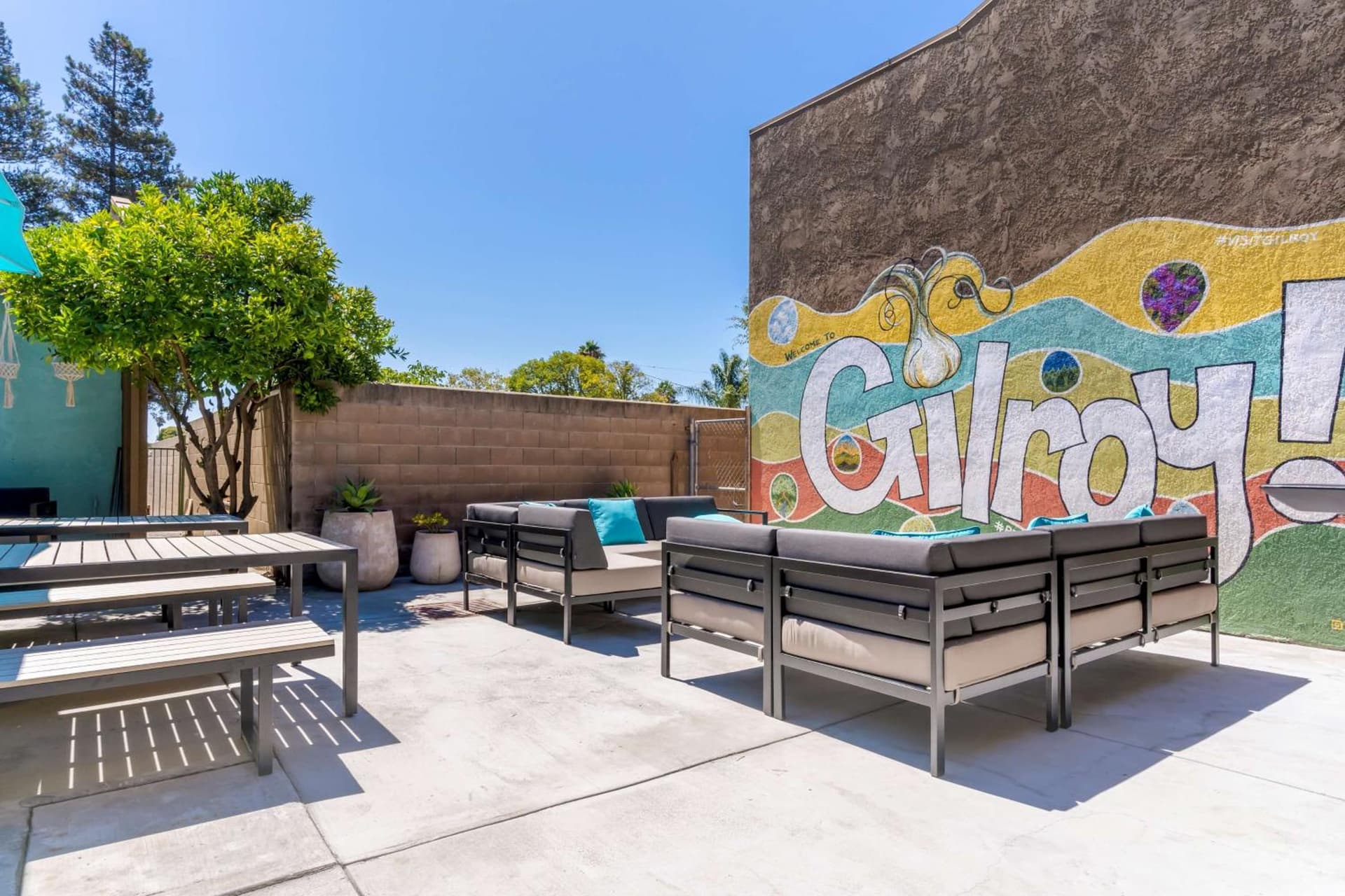 Best Western Plus Forest Park Inn property views in Gilroy, CA — gallery photo 3