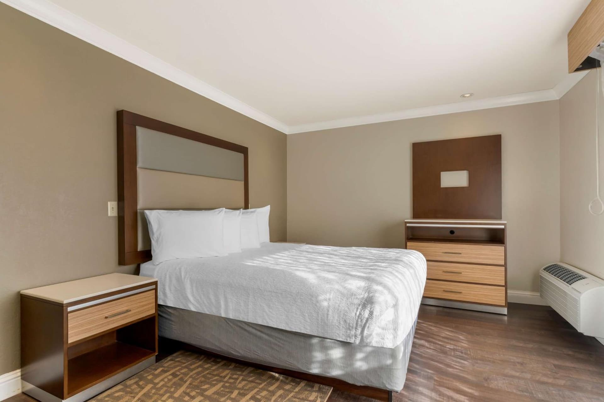 Best Western Plus Forest Park Inn gallery photo in Gilroy, CA — image 7