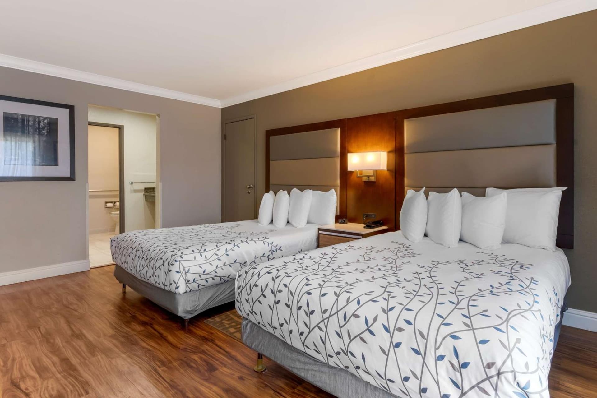 Best Western Plus Forest Park Inn gallery photo in Gilroy, CA — image 19