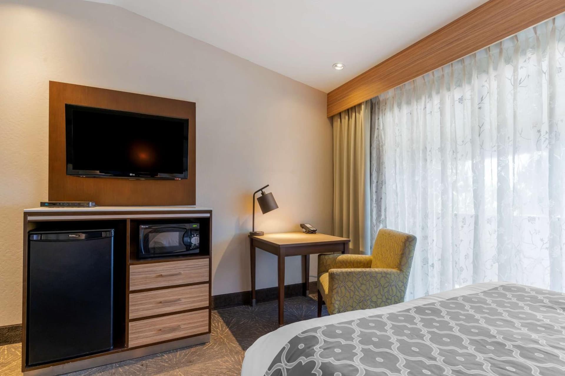 Best Western Plus Forest Park Inn gallery photo in Gilroy, CA — image 54