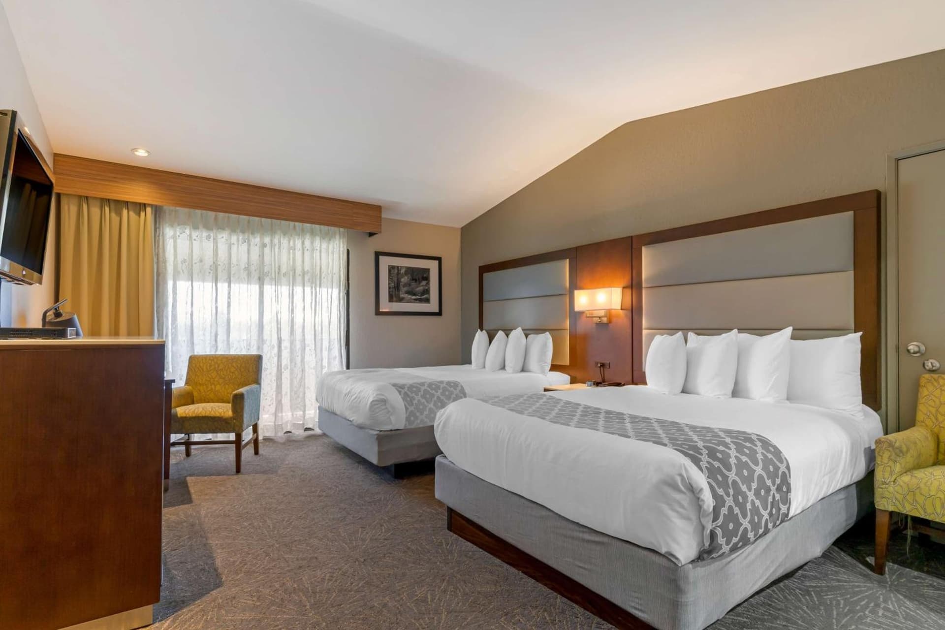 Best Western Plus Forest Park Inn gallery photo in Gilroy, CA — image 20