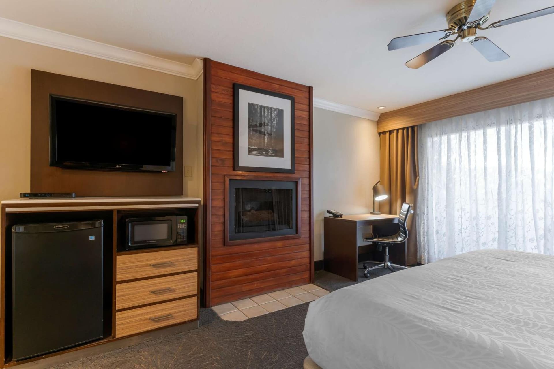 Best Western Plus Forest Park Inn gallery photo in Gilroy, CA — image 22