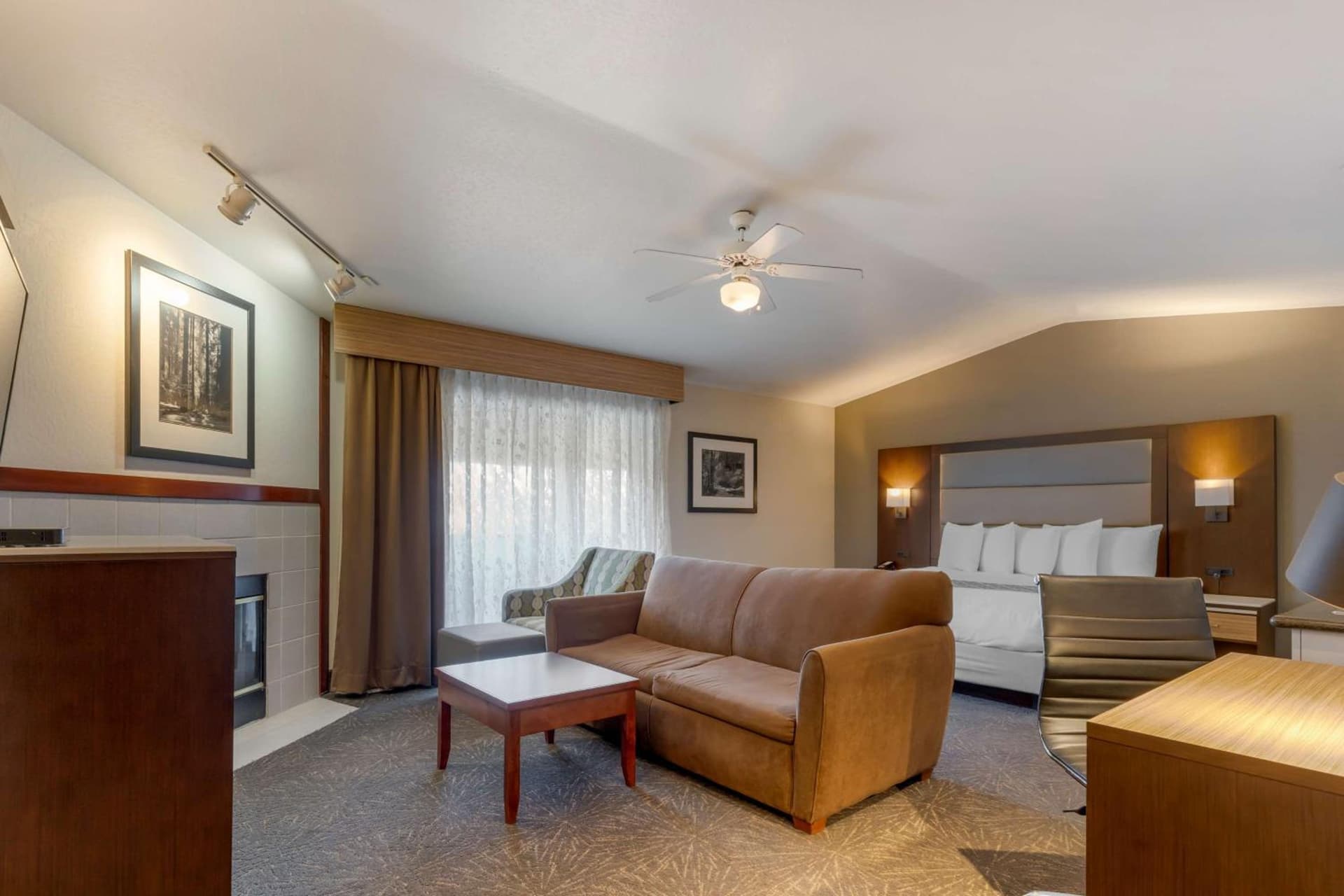Best Western Plus Forest Park Inn gallery photo in Gilroy, CA — image 5