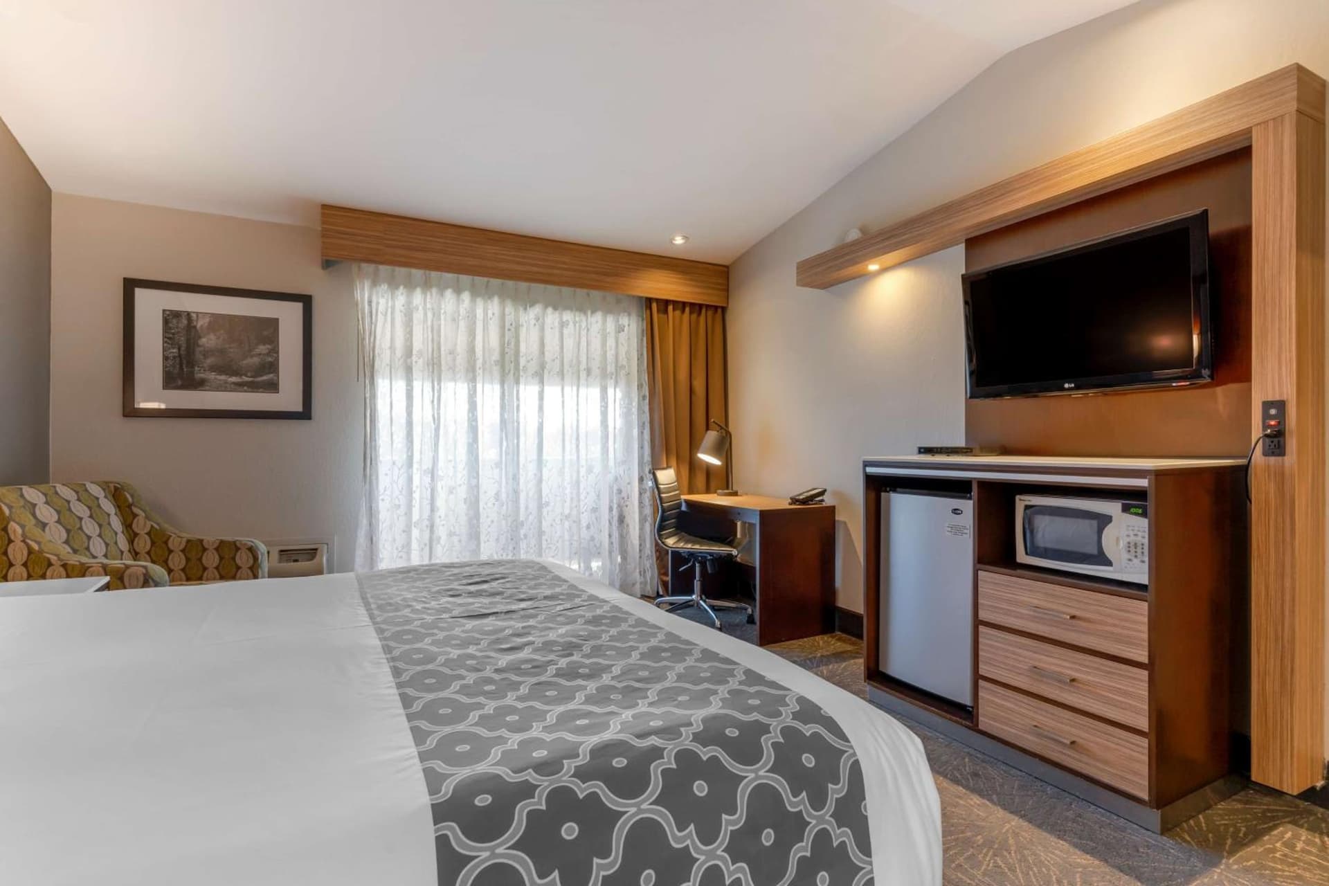 Best Western Plus Forest Park Inn gallery photo in Gilroy, CA — image 52