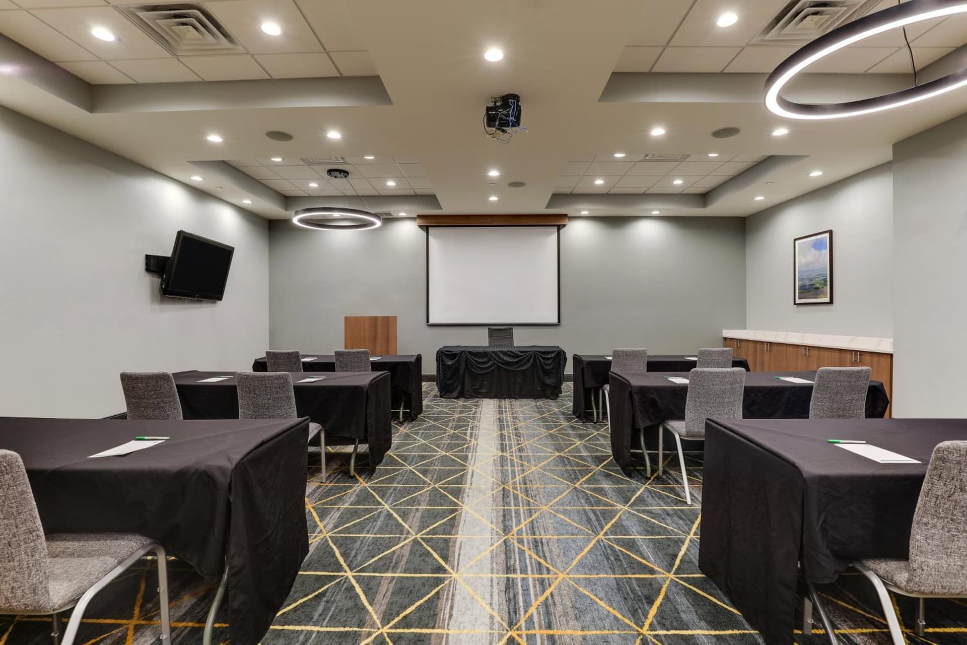 Holiday Inn Mobile Airport by IHG gallery photo in Mobile, AL — image 44
