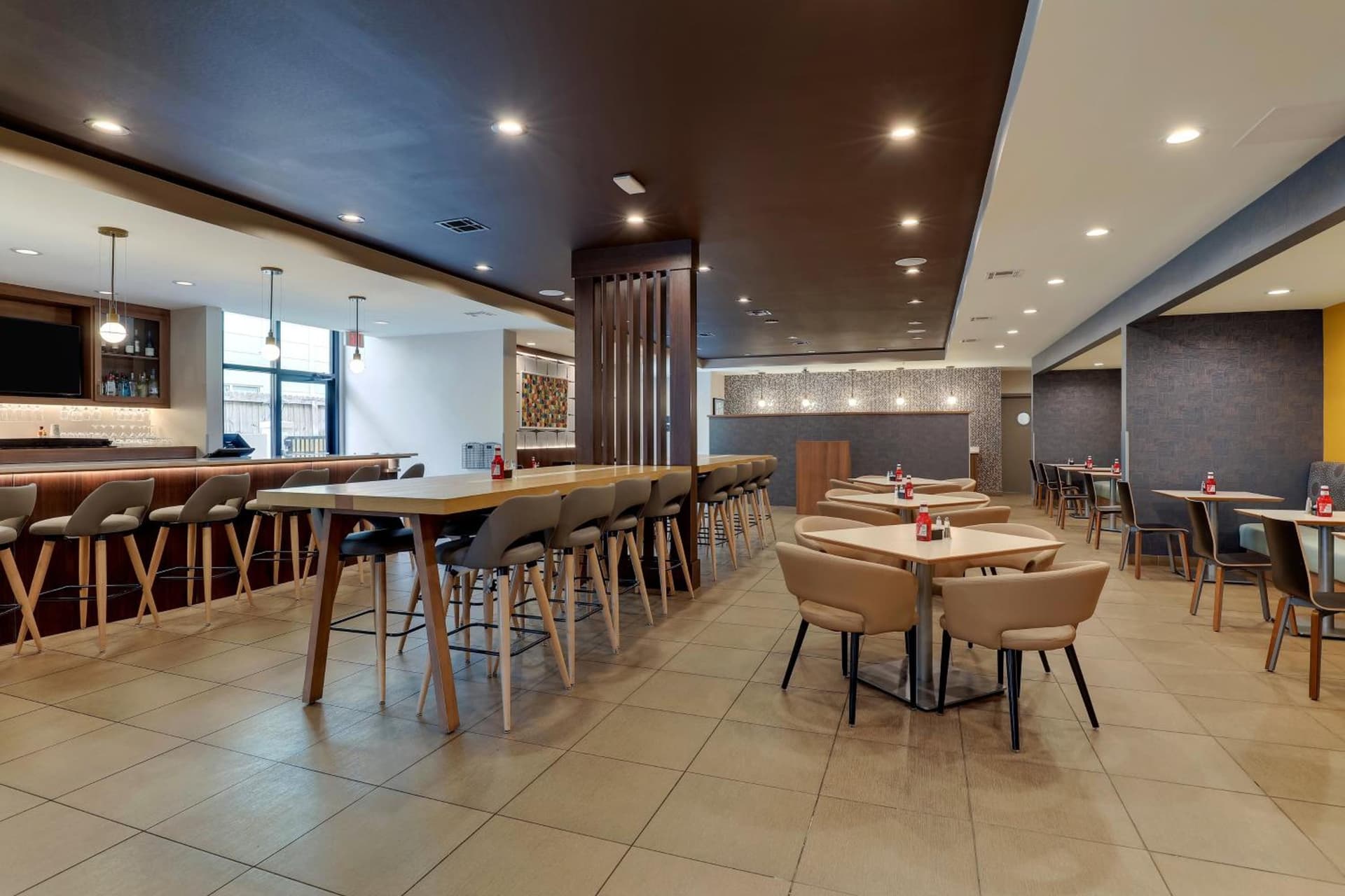 Holiday Inn Mobile Airport by IHG gallery photo in Mobile, AL — image 55