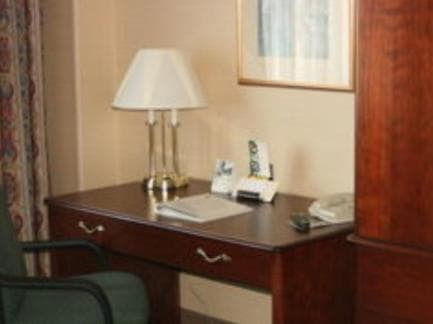 Maron Hotel & Suites gallery photo in Danbury, CT — image 20