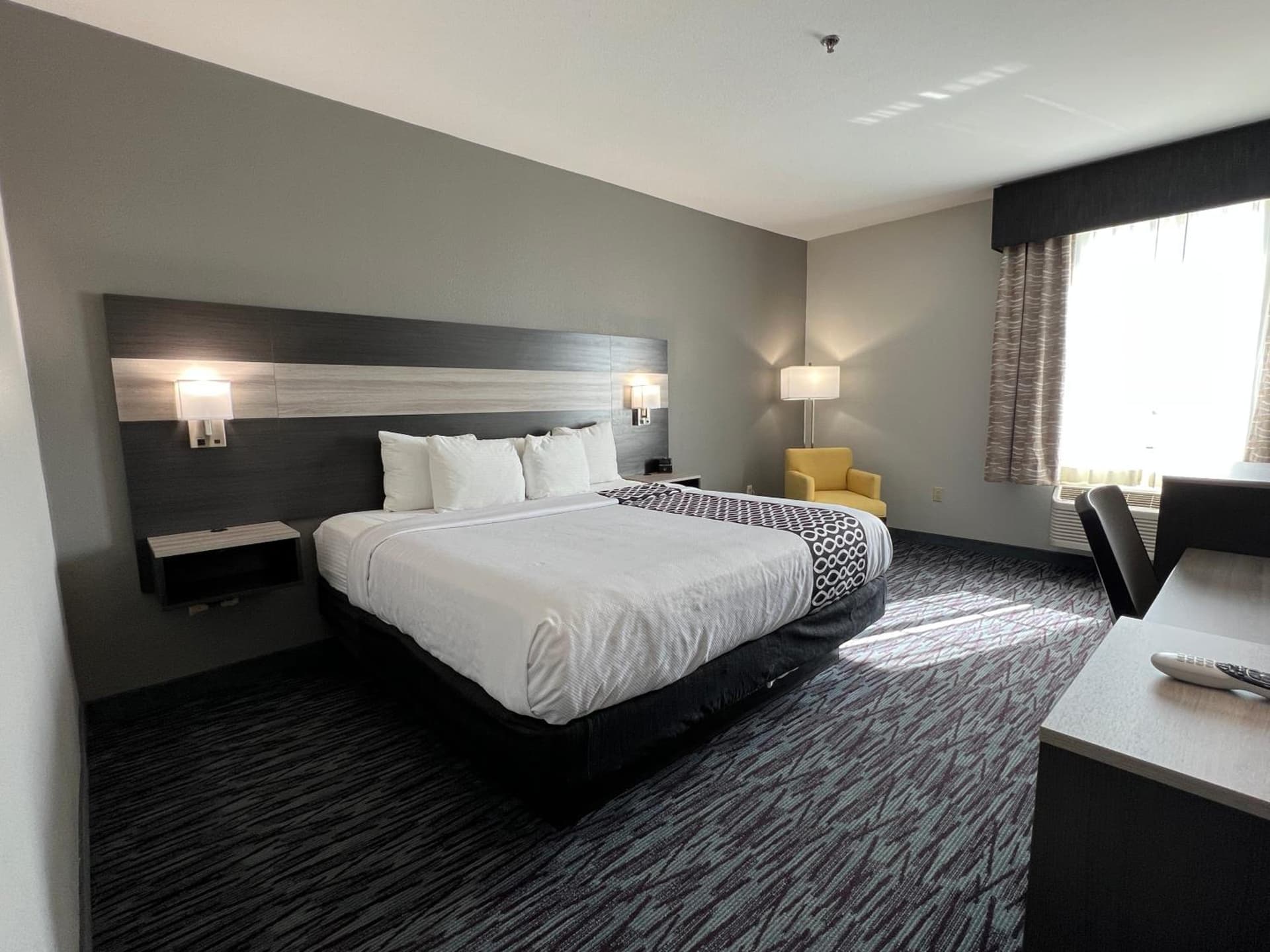 La Quinta by Wyndham Allen at The Village interior in Allen, TX — gallery photo 2