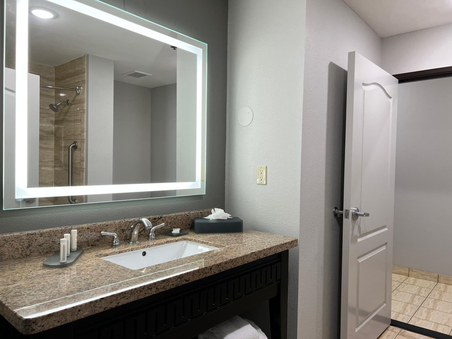 La Quinta by Wyndham Allen at The Village gallery photo in Allen, TX — image 39