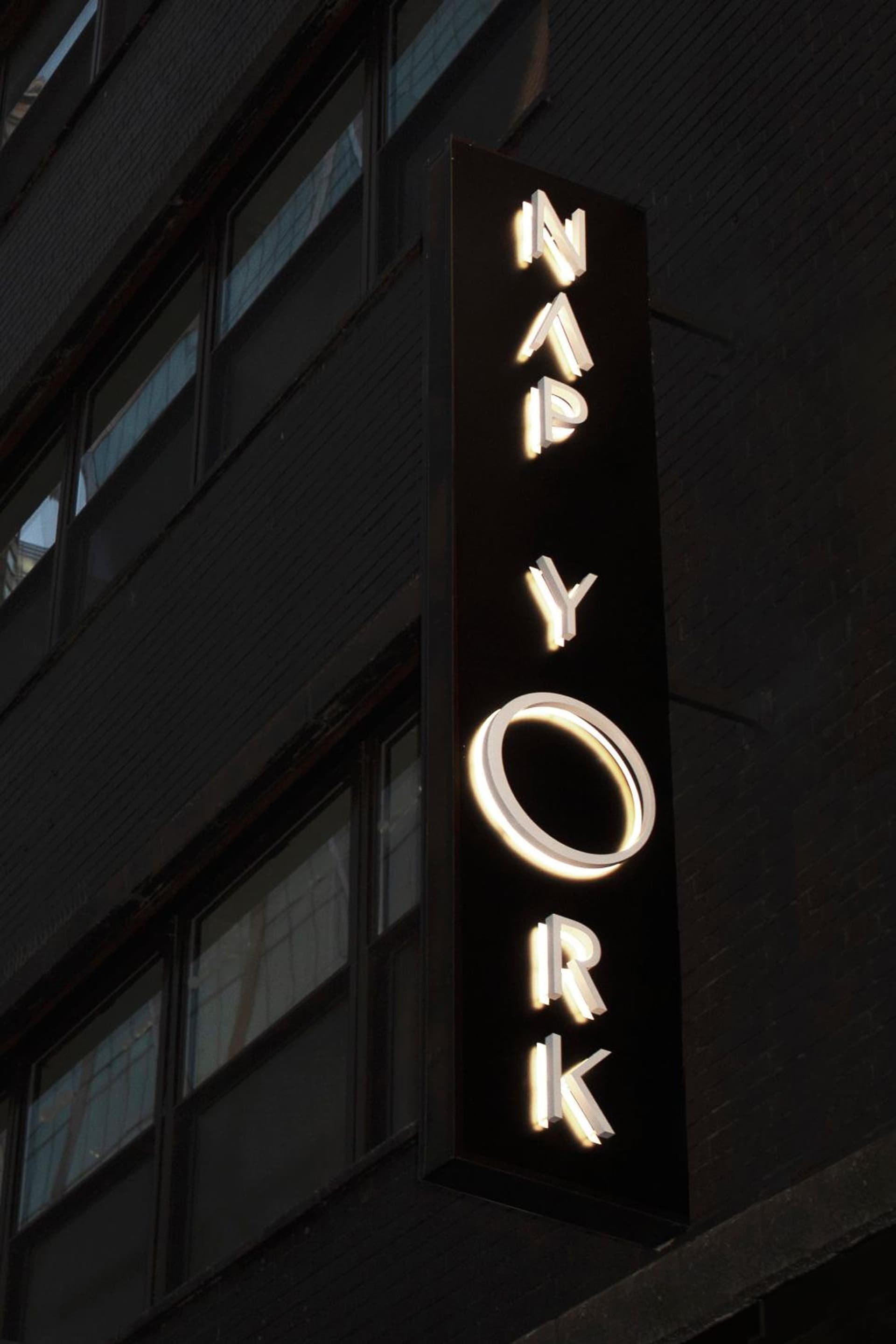 Nap York Central Park Sleep Station featured exterior or lobby in New York, NY — similar hotel