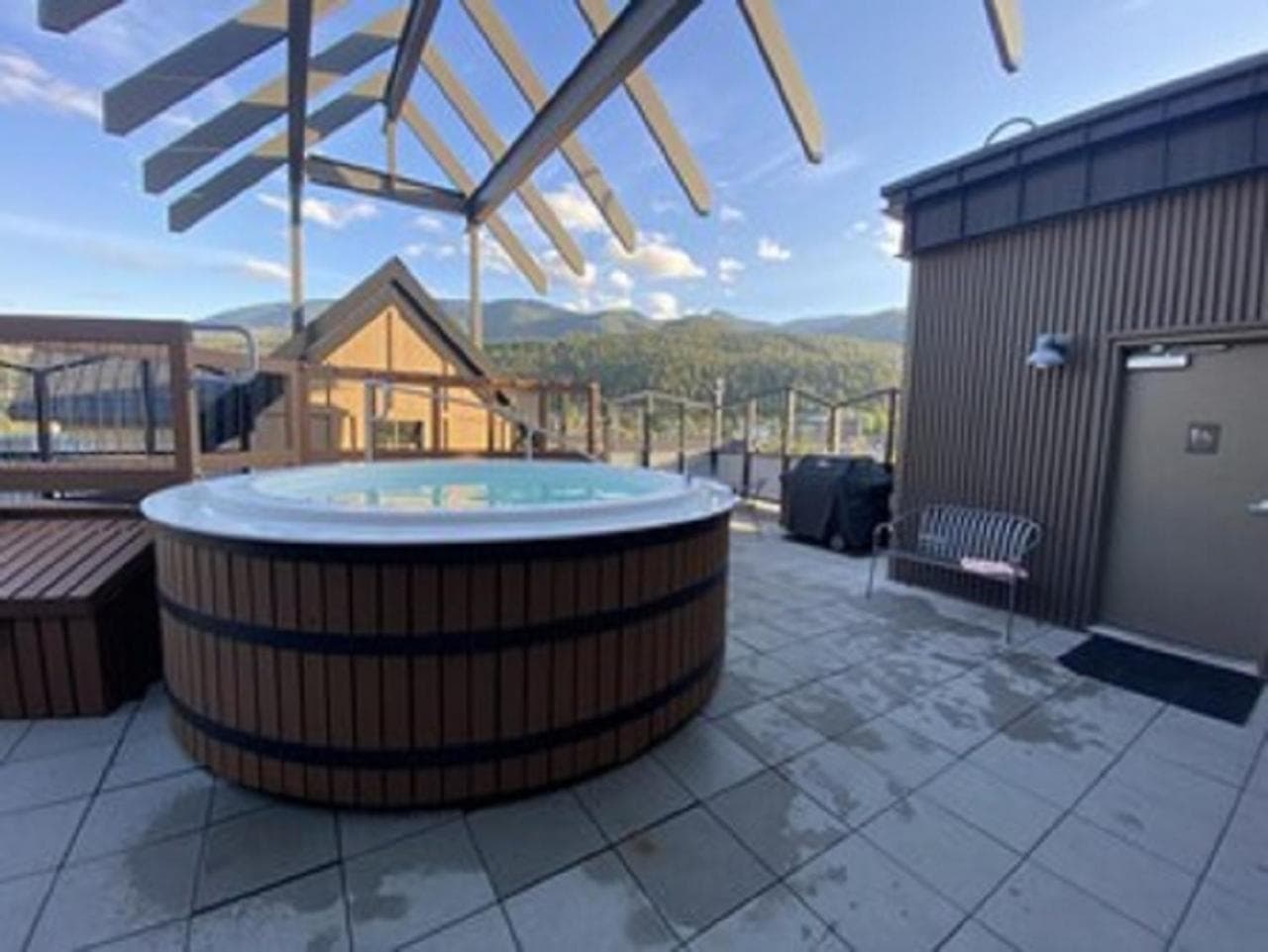 Morning Star Lodge - Hosted by Linda property views in Kellogg, ID — gallery photo 3
