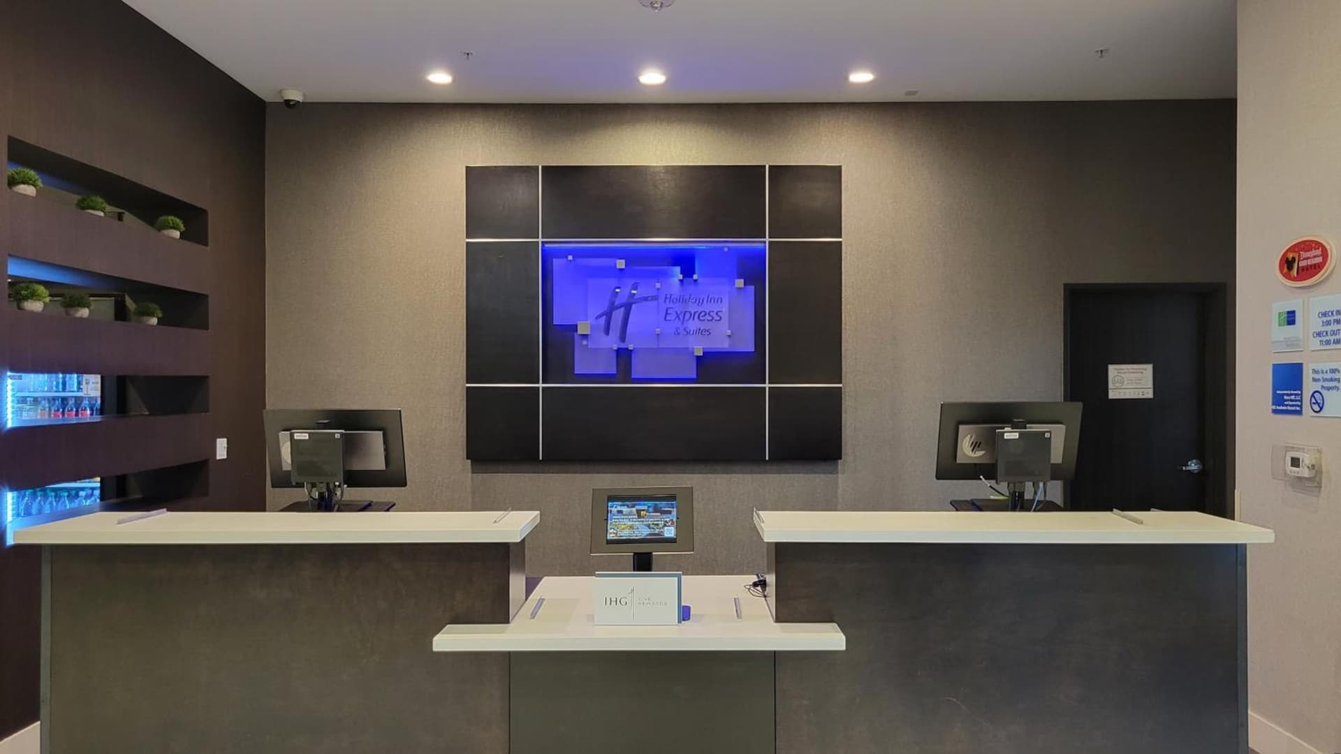 Holiday Inn Express & Suites Anaheim Resort Area by IHG gallery photo in Anaheim, CA — image 24