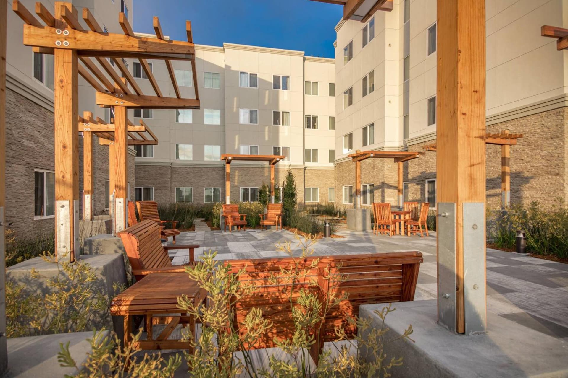 Fairfield Inn & Suites by Marriott San Jose North/Silicon Valley property views in San Jose, CA — gallery photo 3