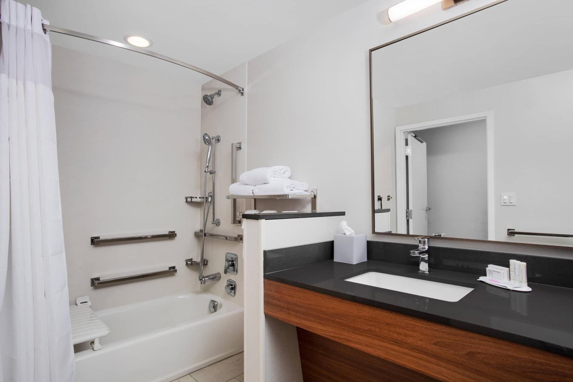 Fairfield by Marriott Inn & Suites Lebanon Near Expo Center gallery photo in Lebanon, PA — image 38