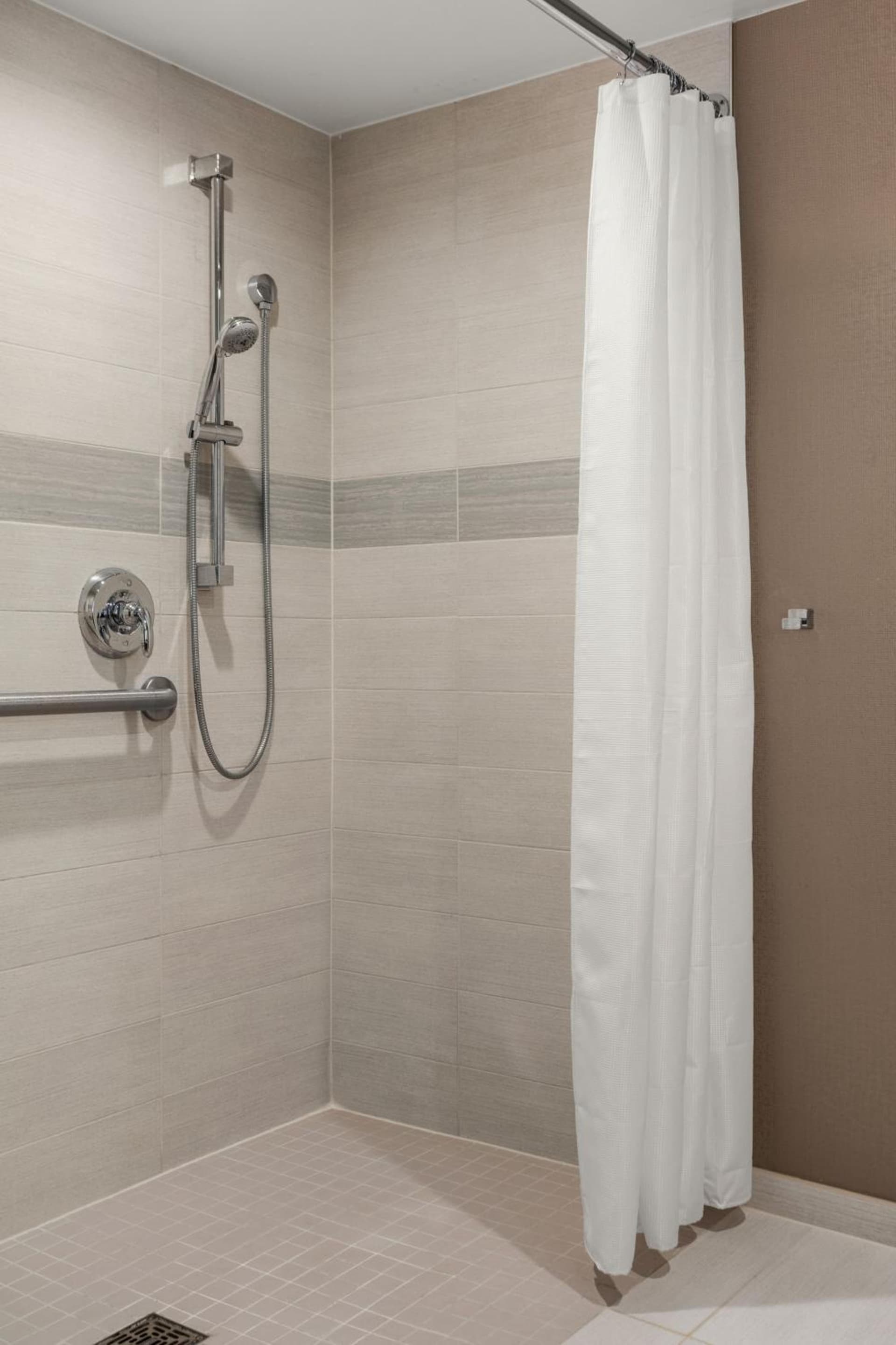 Boston Marriott Cambridge property views in Cambridge, MA — gallery photo 3