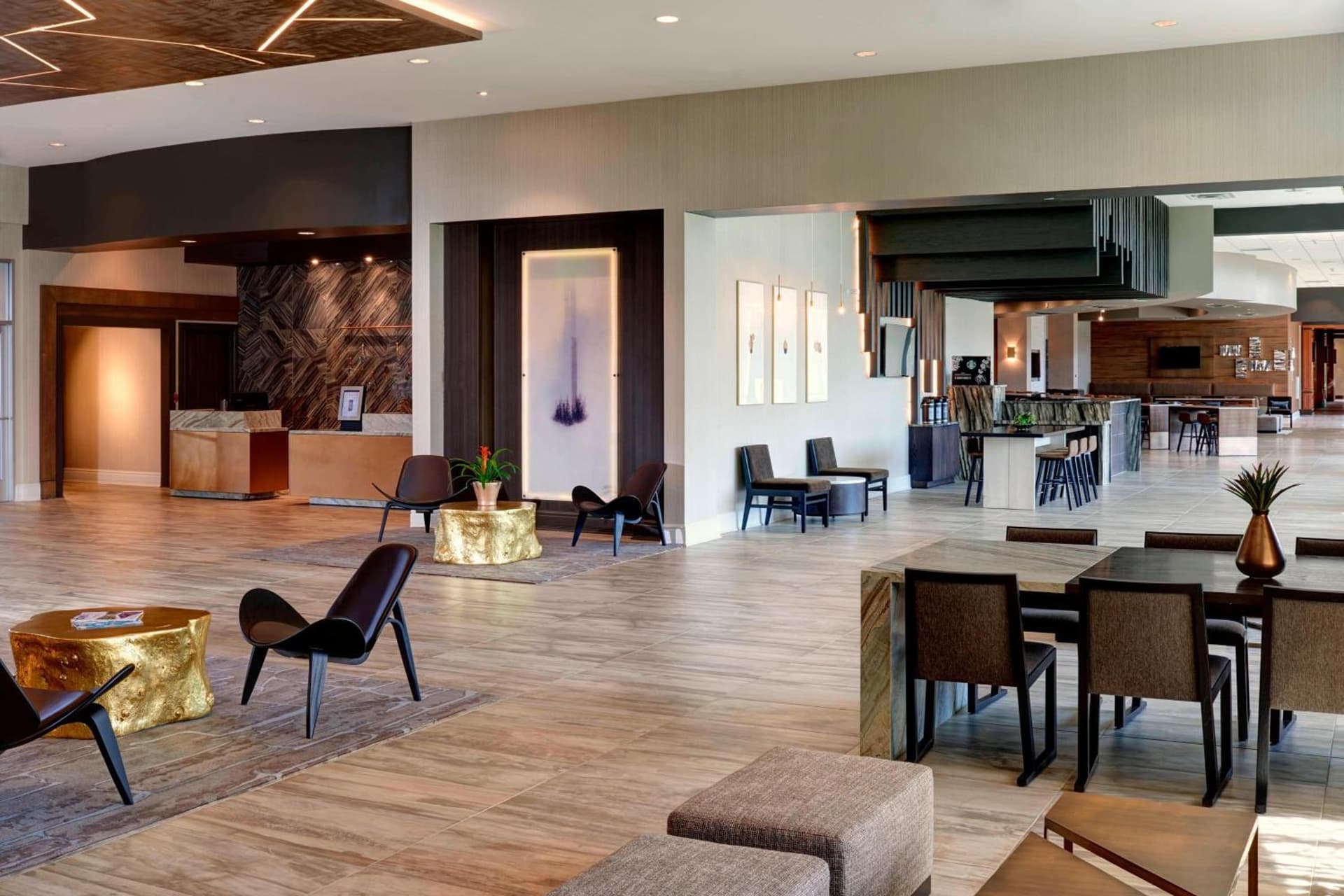 Chicago Marriott Southwest at Burr Ridge interior in Burr Ridge, IL — gallery photo 2