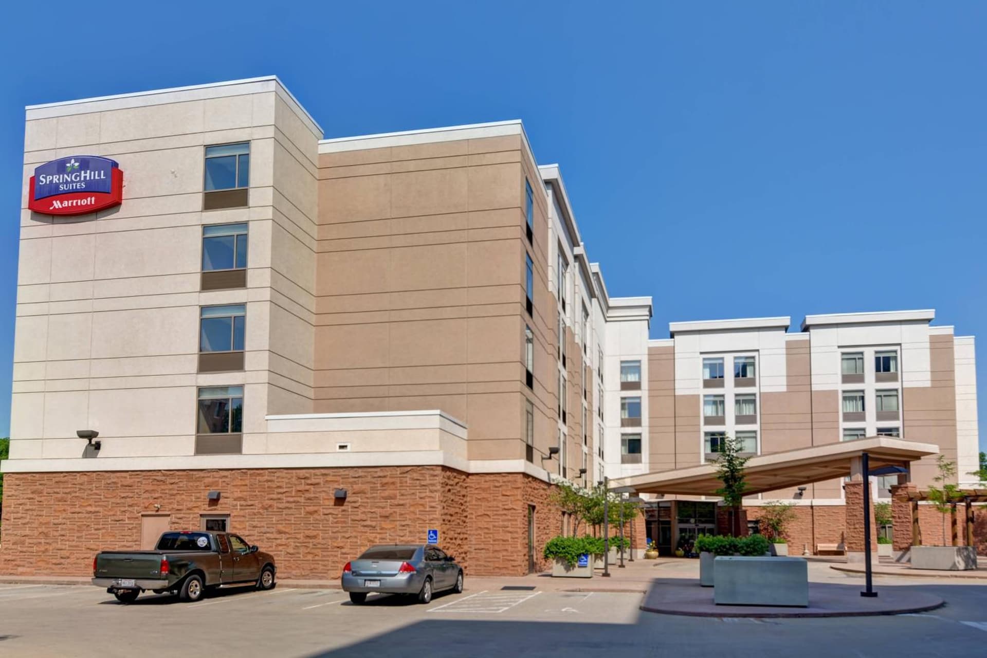 SpringHill Suites by Marriott Cincinnati Midtown property views in Cincinnati, OH — gallery photo 3