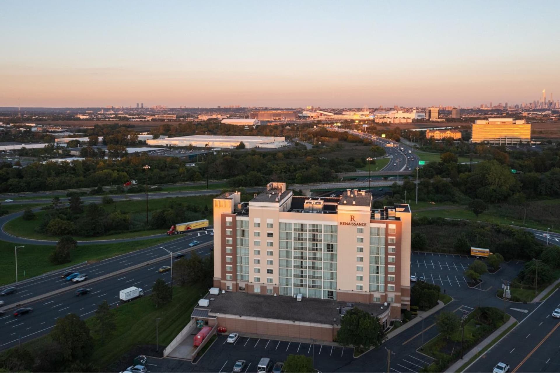 Renaissance Meadowlands Hotel interior in Rutherford, NJ — gallery photo 2