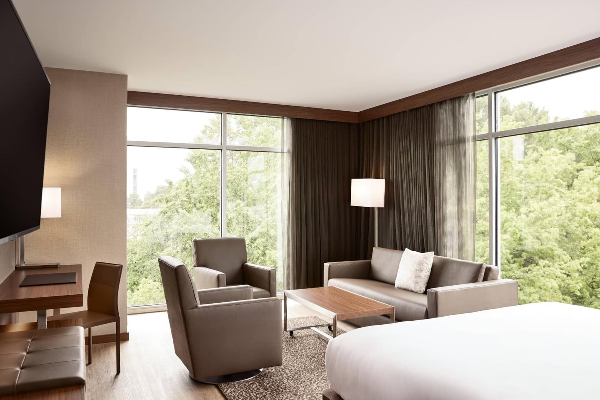 AC Hotel by Marriott Atlanta Perimeter gallery photo in Atlanta, GA — image 23