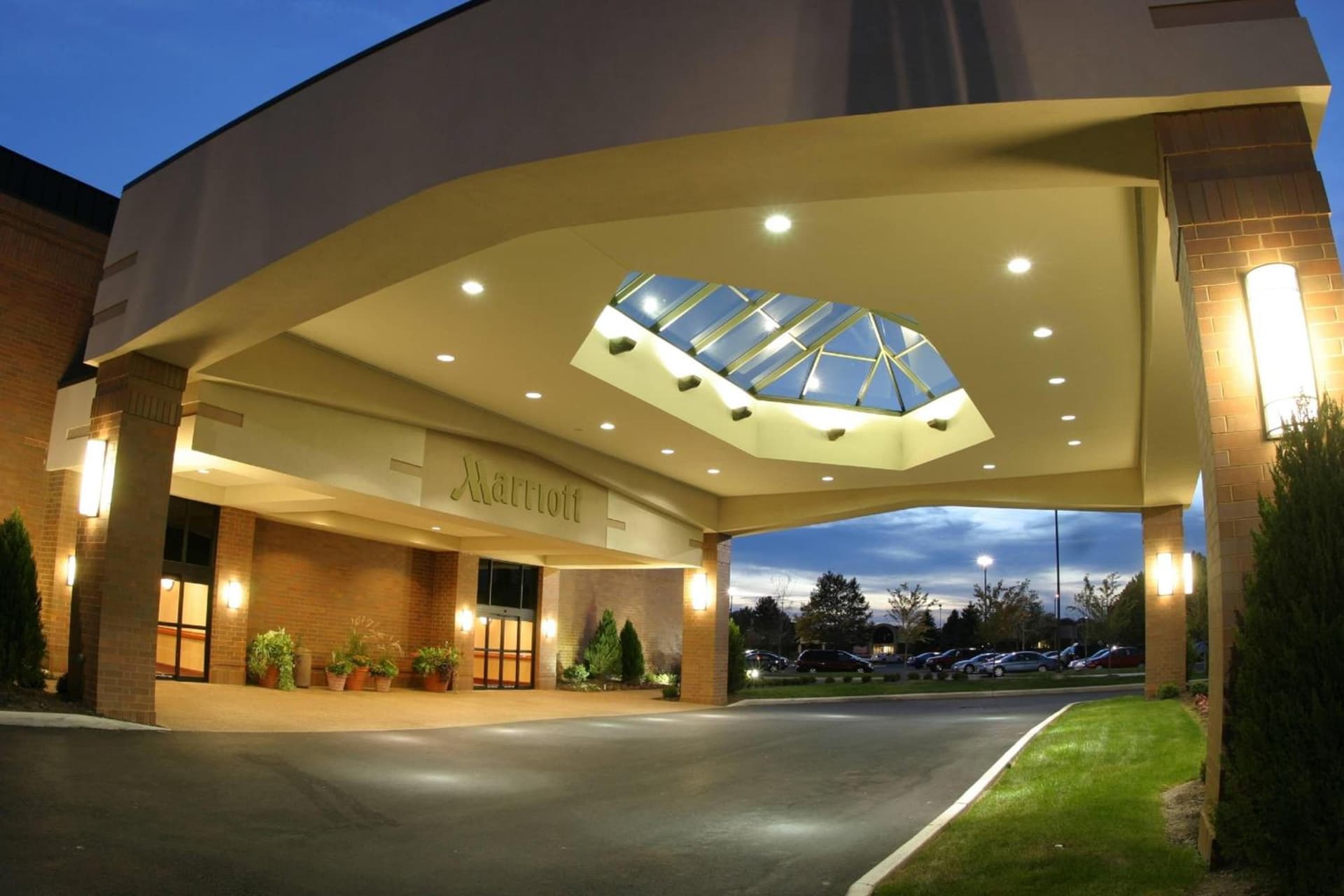 Columbus Airport Marriott interior in Columbus, OH — gallery photo 2
