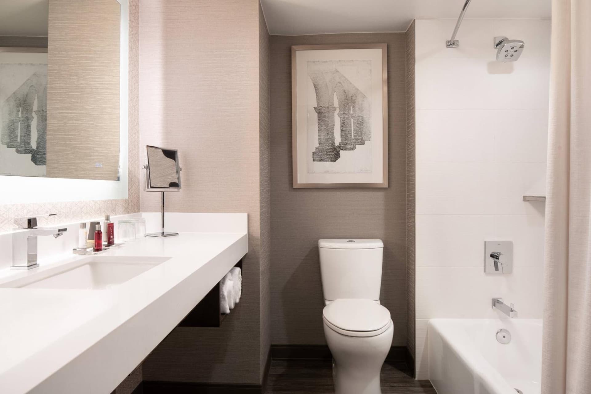 Marriott Riverside at the Convention Center gallery photo in Riverside, CA — image 12
