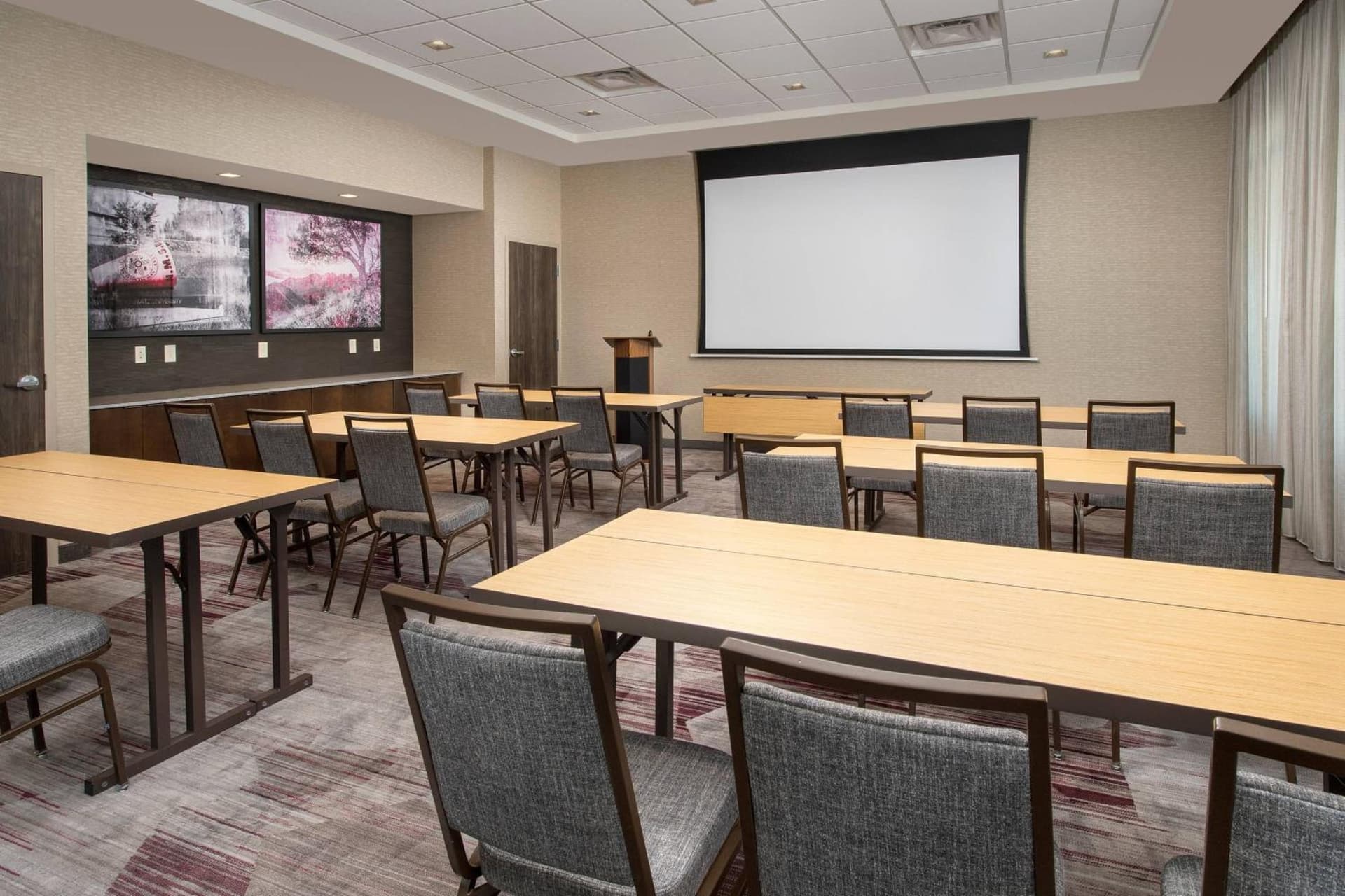 Courtyard by Marriott Las Cruces at NMSU gallery photo in Las Cruces, NM — image 4