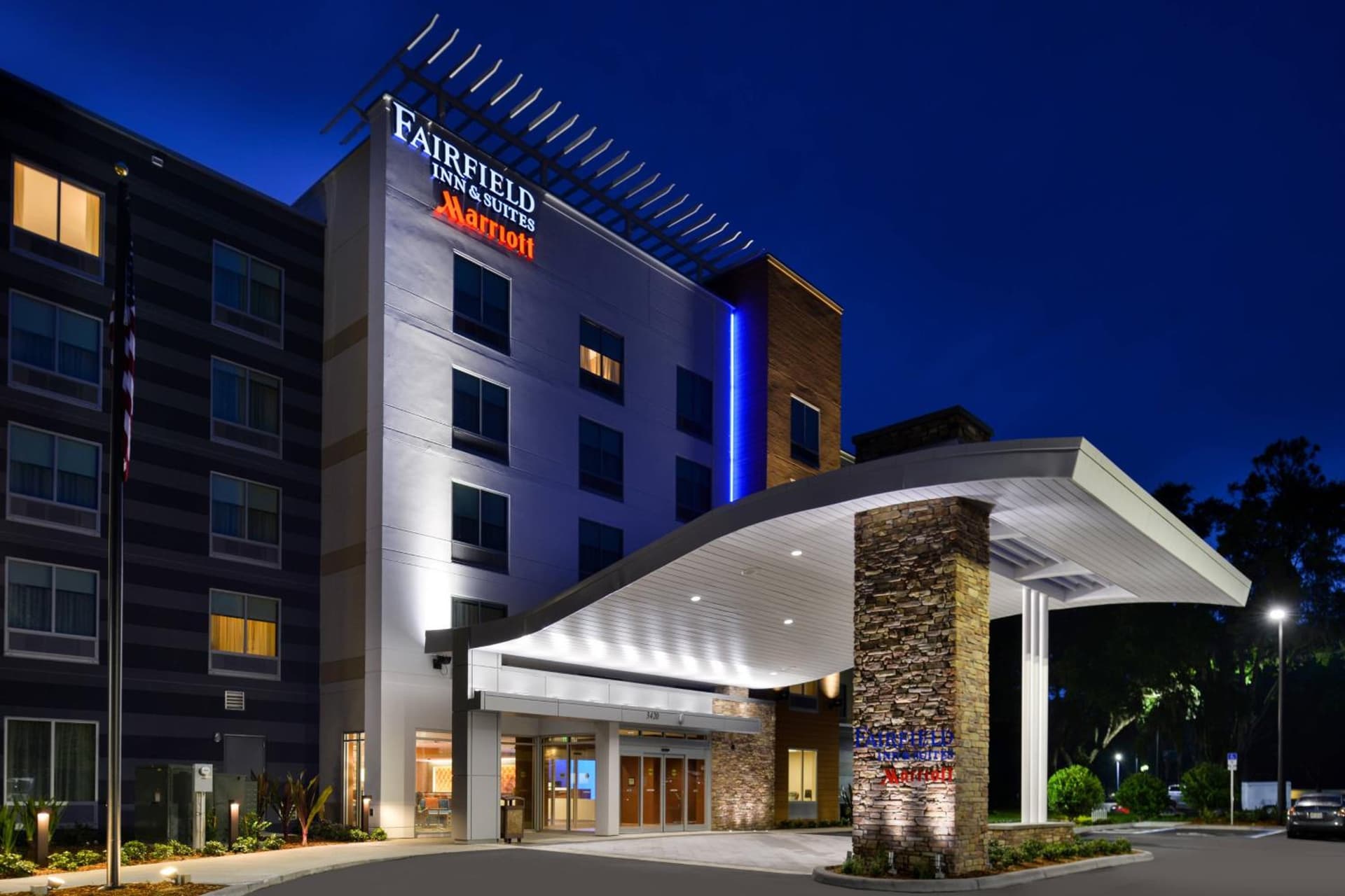 Fairfield Inn & Suites by Marriott Orlando East/UCF Area interior in Orlando, FL — gallery photo 2