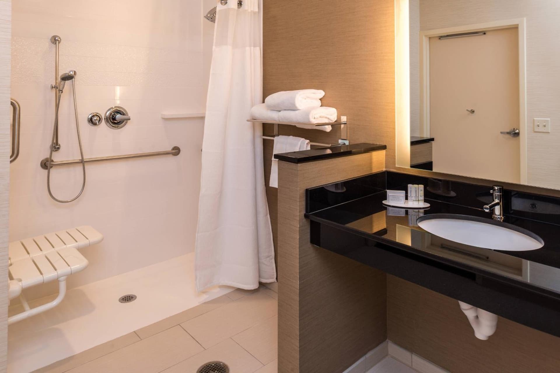 Fairfield Inn & Suites by Marriott Orlando East/UCF Area gallery photo in Orlando, FL — image 22
