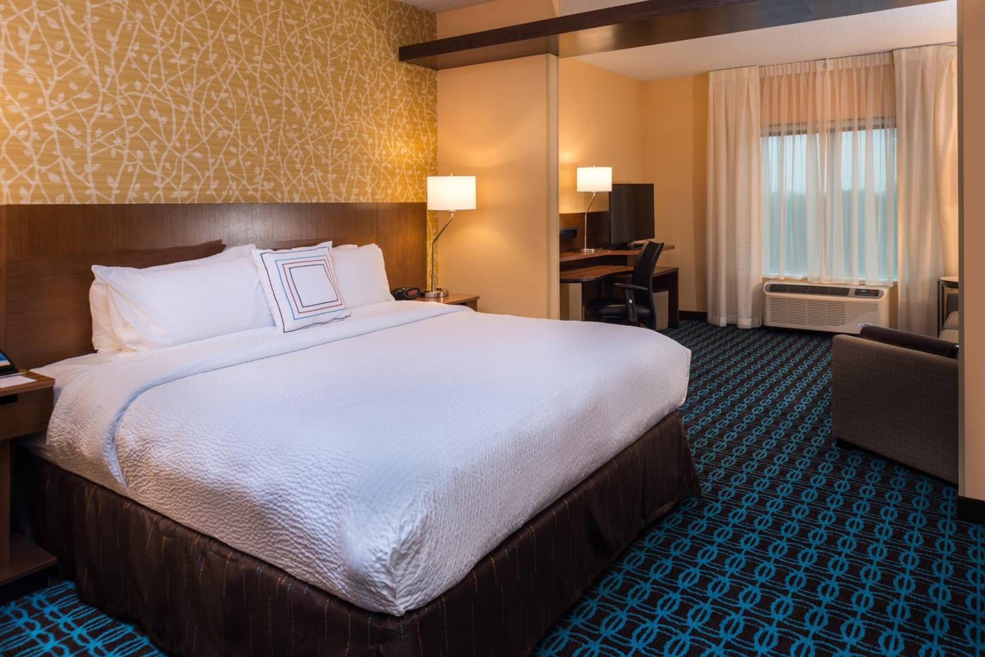 Fairfield Inn & Suites by Marriott Orlando East/UCF Area gallery photo in Orlando, FL — image 14