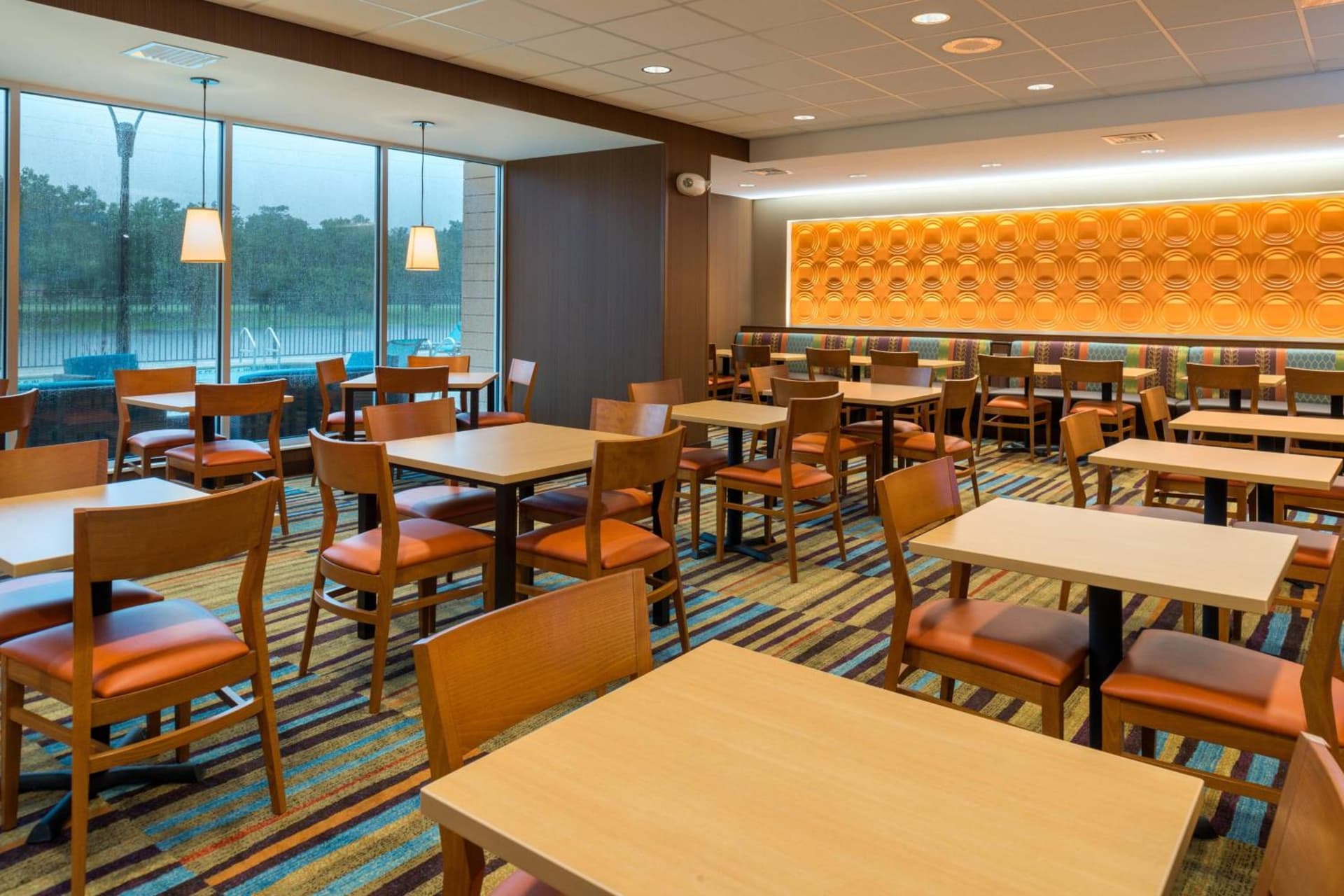 Fairfield Inn & Suites by Marriott Orlando East/UCF Area gallery photo in Orlando, FL — image 4