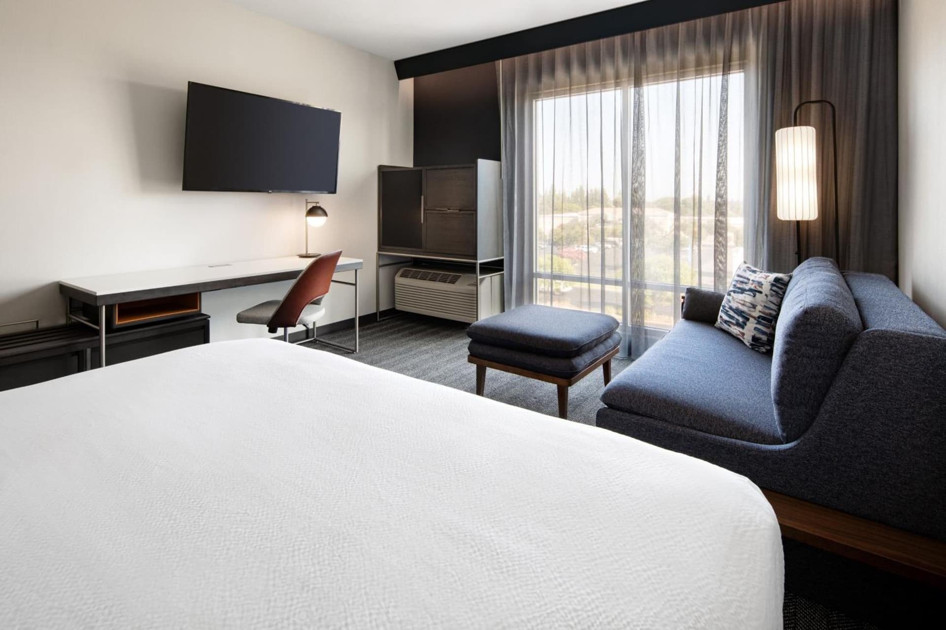 Courtyard by Marriott Fresno Clovis gallery photo in Clovis, CA — image 15
