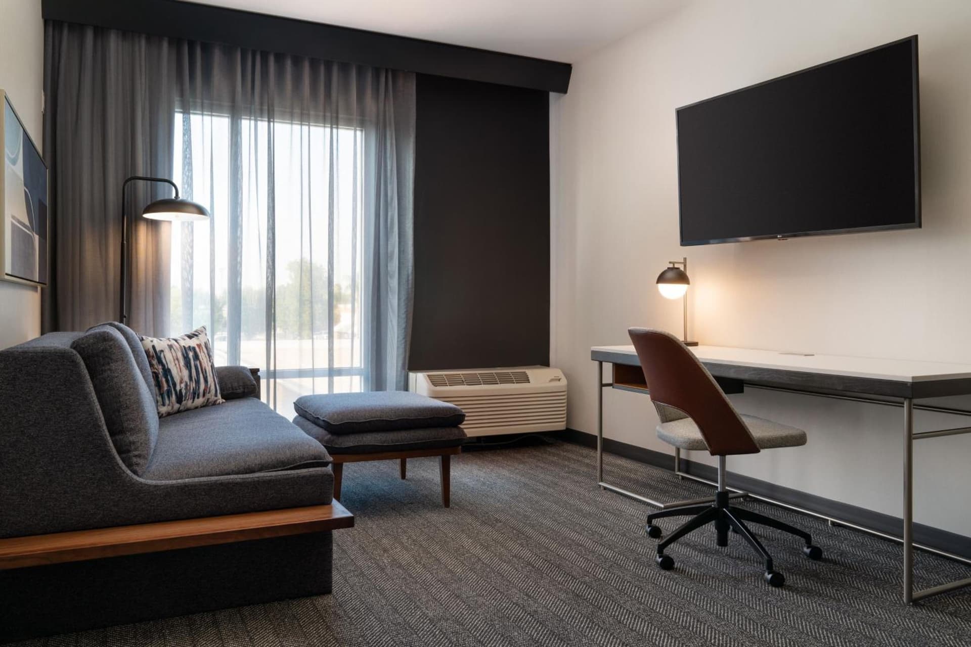 Courtyard by Marriott Fresno Clovis gallery photo in Clovis, CA — image 21