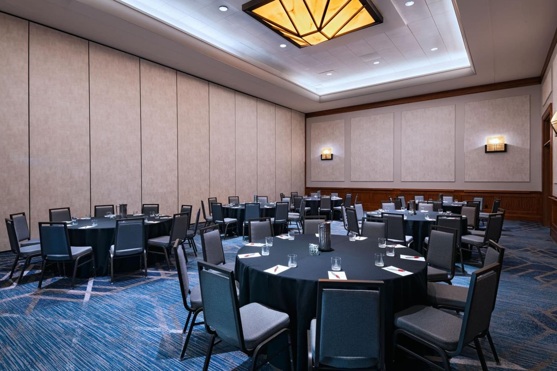 The Woodlands Waterway Marriott Hotel and Convention Center gallery photo in The Woodlands, TX — image 4