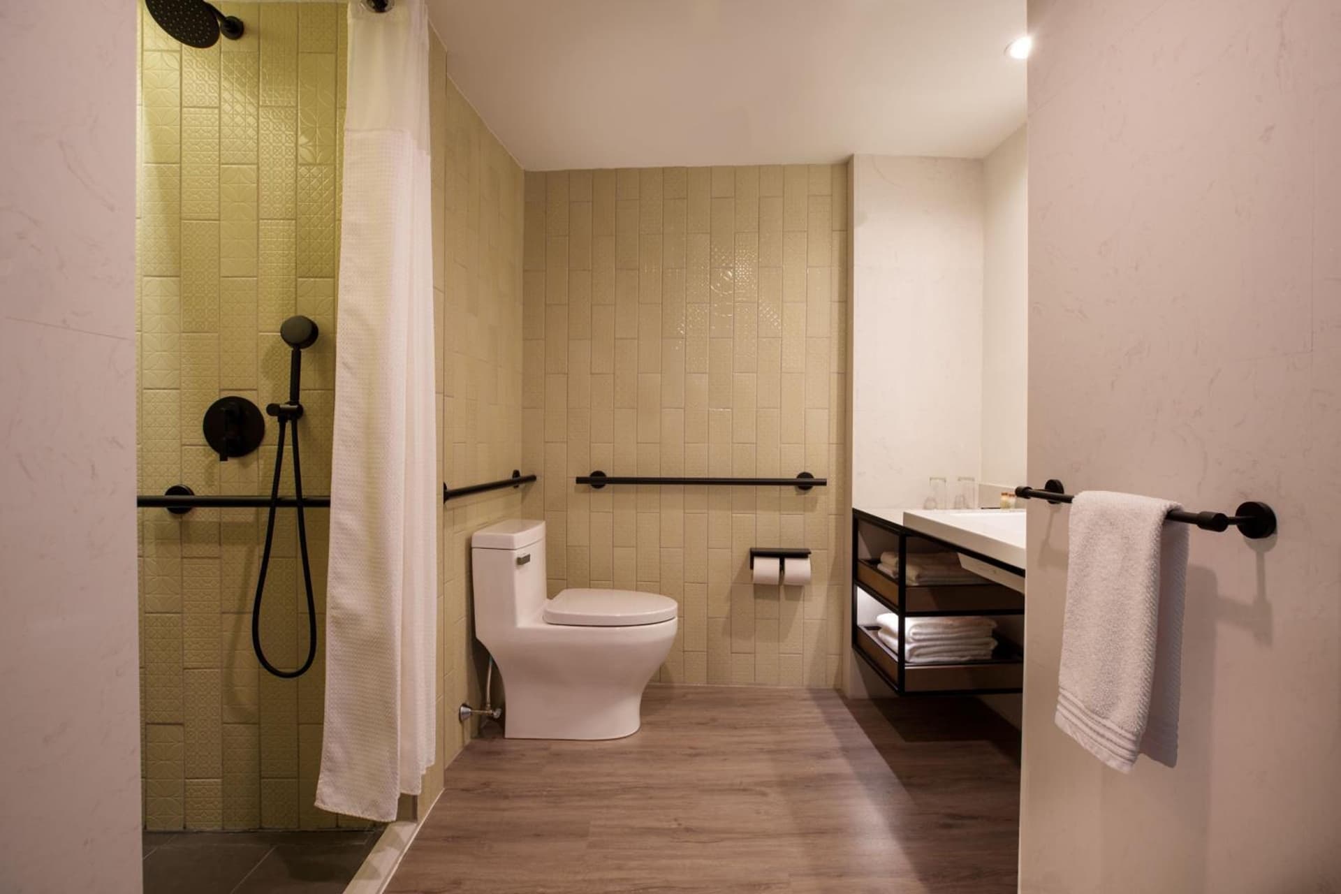Renaissance New York Flushing Hotel at Tangram gallery photo in Queens, NY — image 31