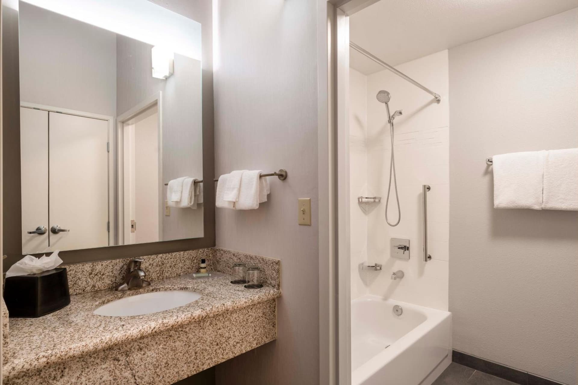 Courtyard by Marriott Denver Southwest Lakewood gallery photo in Lakewood, CO — image 8