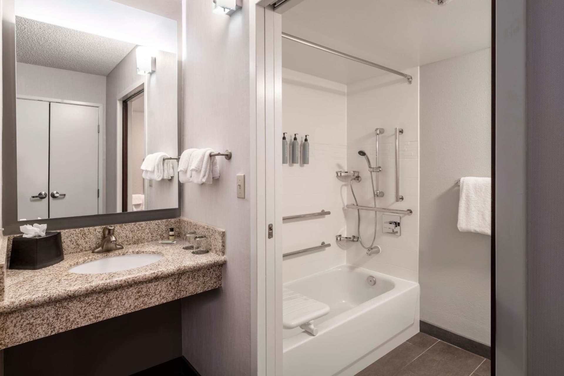 Courtyard by Marriott Denver Southwest Lakewood gallery photo in Lakewood, CO — image 24