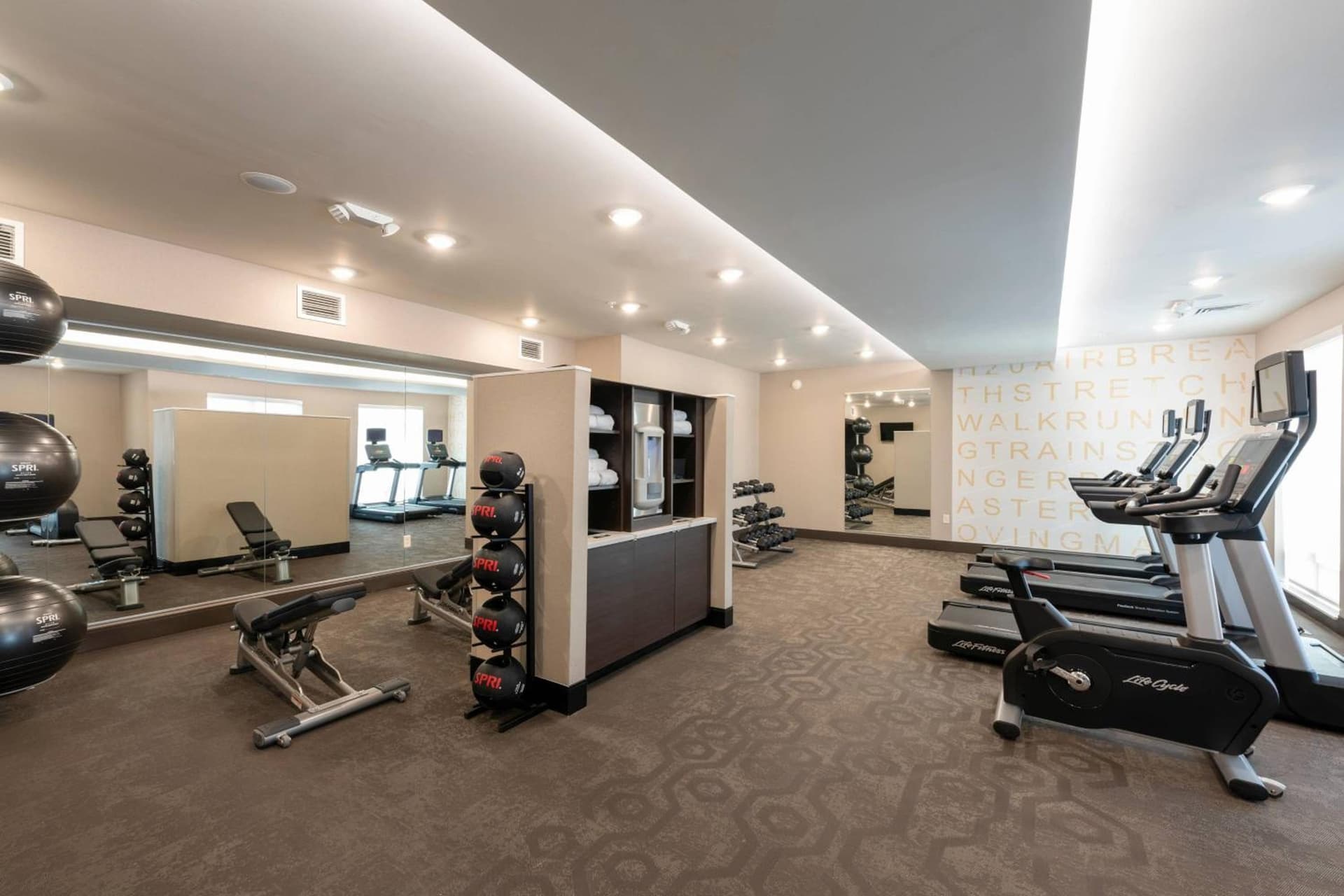 Residence Inn by Marriott Indianapolis South/Greenwood gallery photo in Indianapolis, IN — image 25