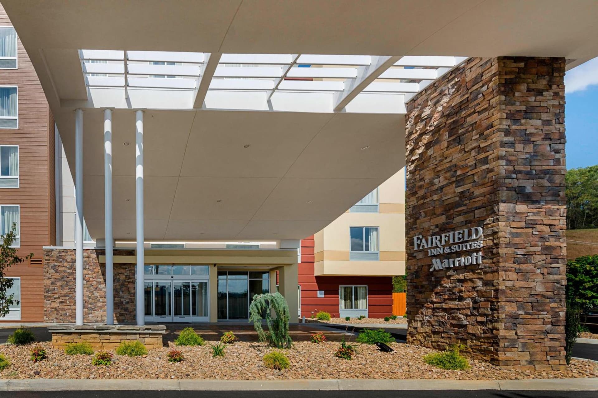Fairfield Inn & Suites by Marriott Abingdon property views in Abingdon, VA — gallery photo 3