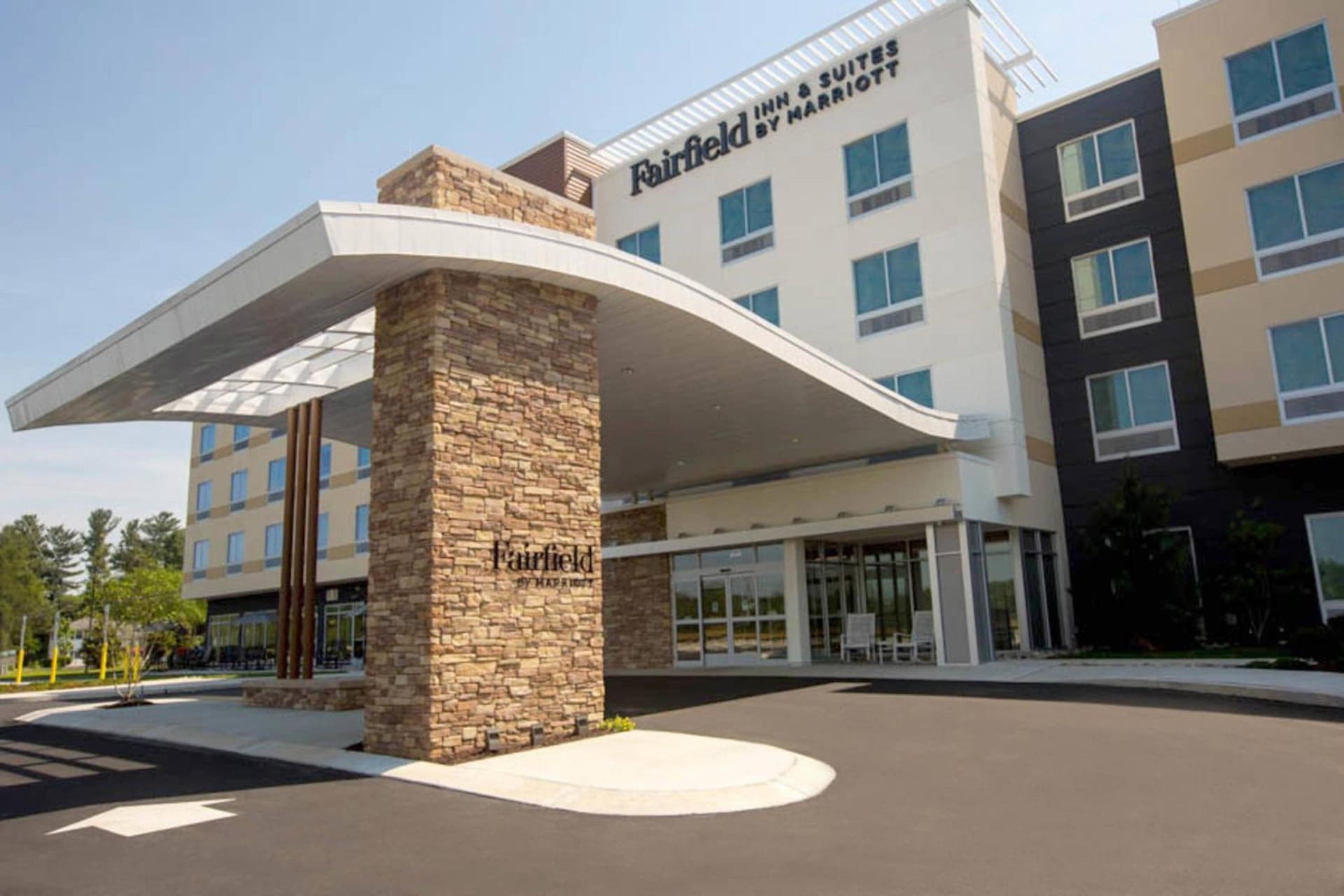 Fairfield Inn & Suites by Marriott Philadelphia Broomall/Newtown Square property views in Broomall, PA — gallery photo 3