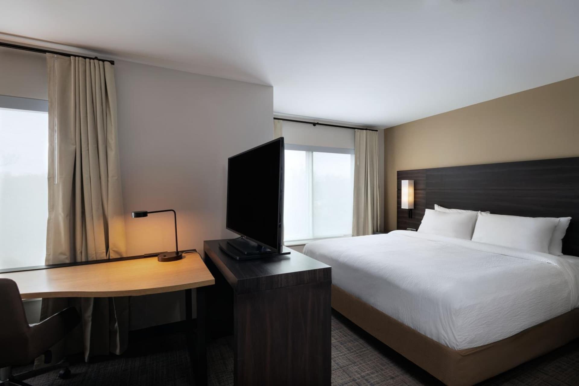Residence Inn New Brunswick Tower Center Blvd. gallery photo in East Brunswick — image 35