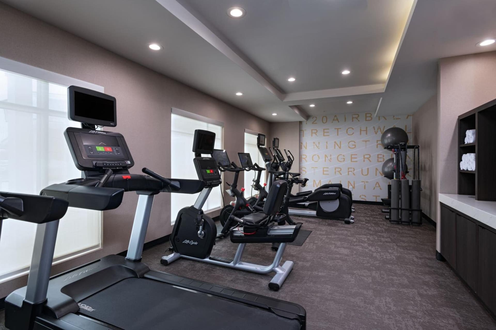 Residence Inn New Brunswick Tower Center Blvd. gallery photo in East Brunswick — image 25