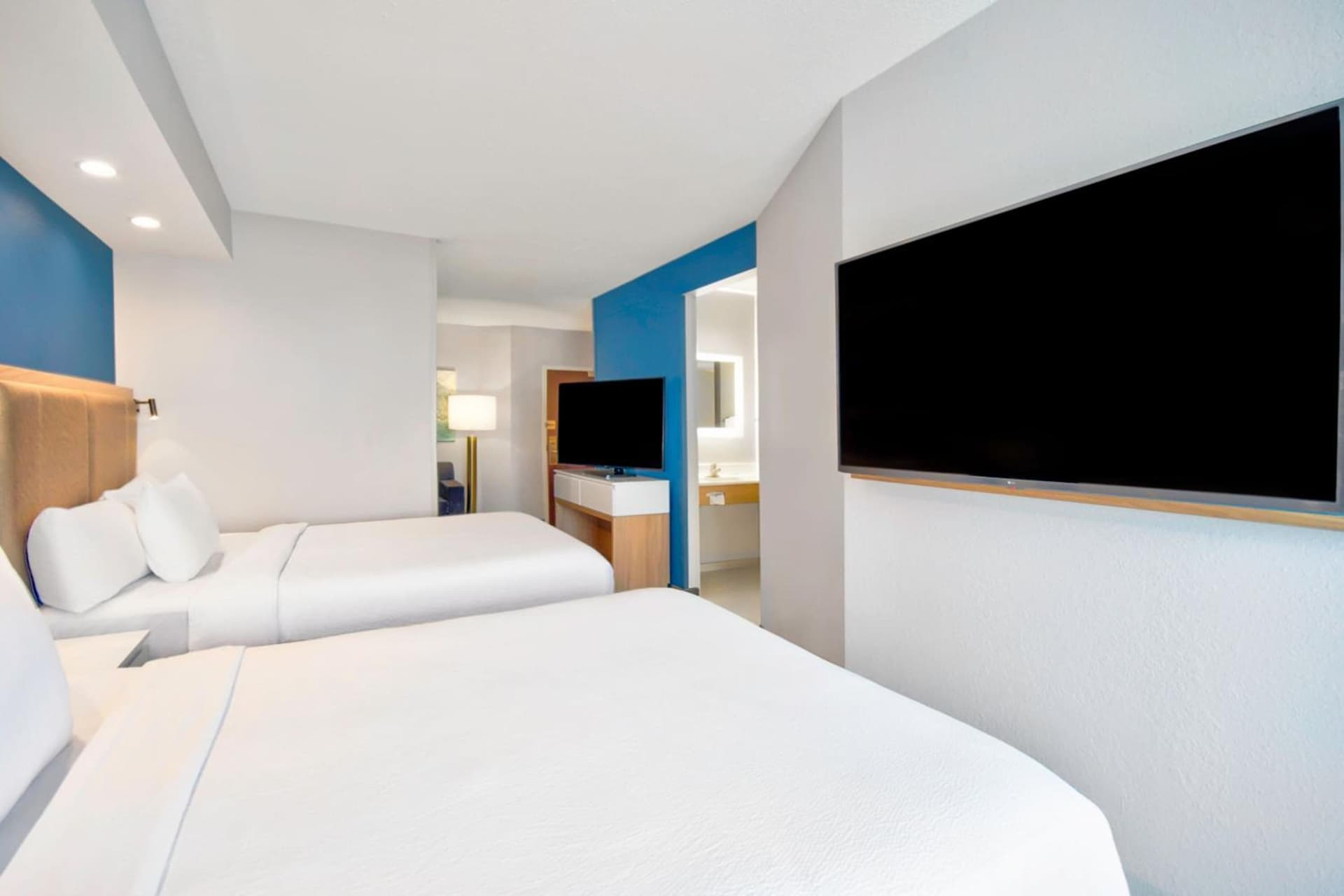 SpringHill Suites By Marriott Erie property views in Erie, PA — gallery photo 3