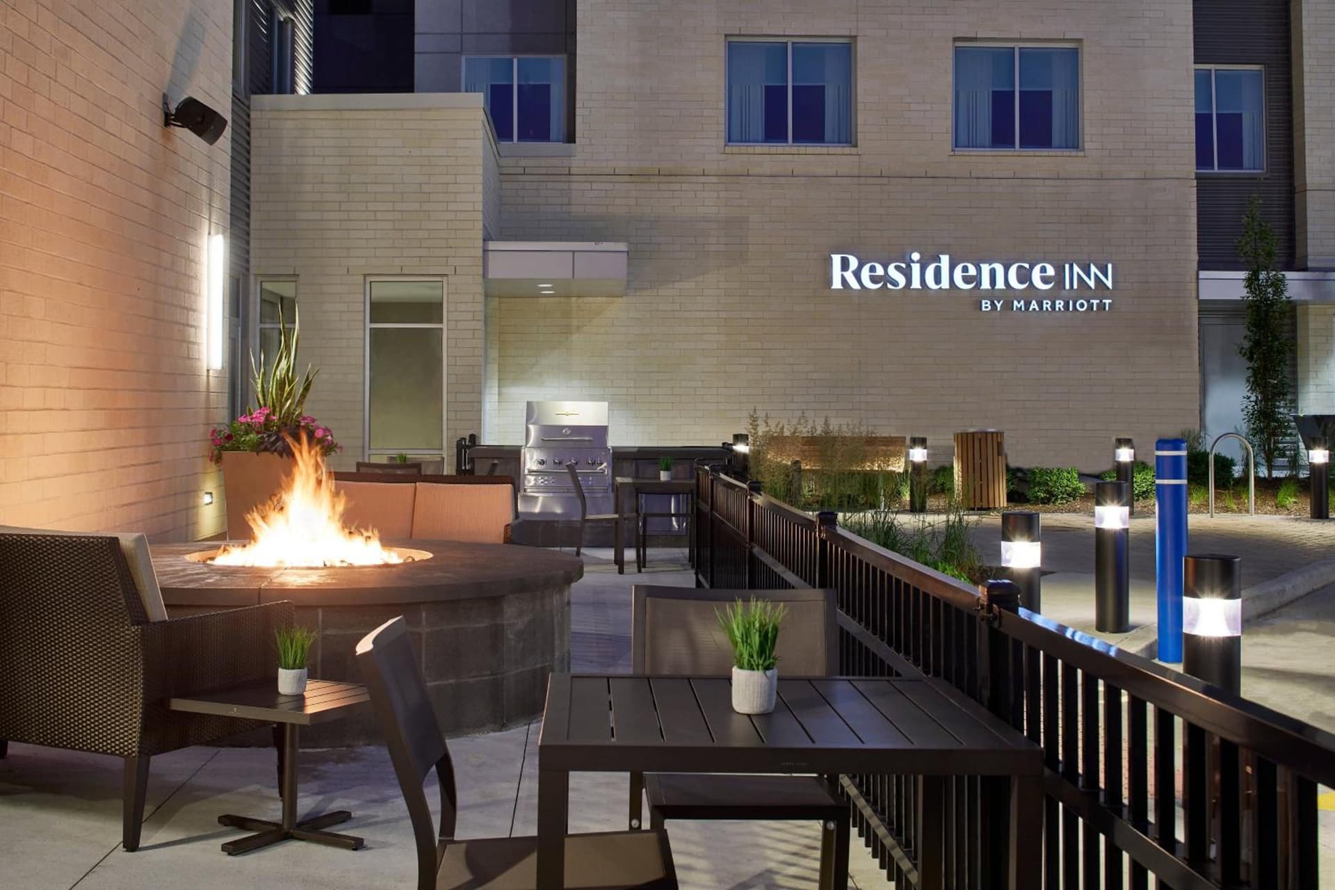 Residence Inn by Marriott Cleveland University Circle/Medical Center interior in Cleveland, OH — gallery photo 2