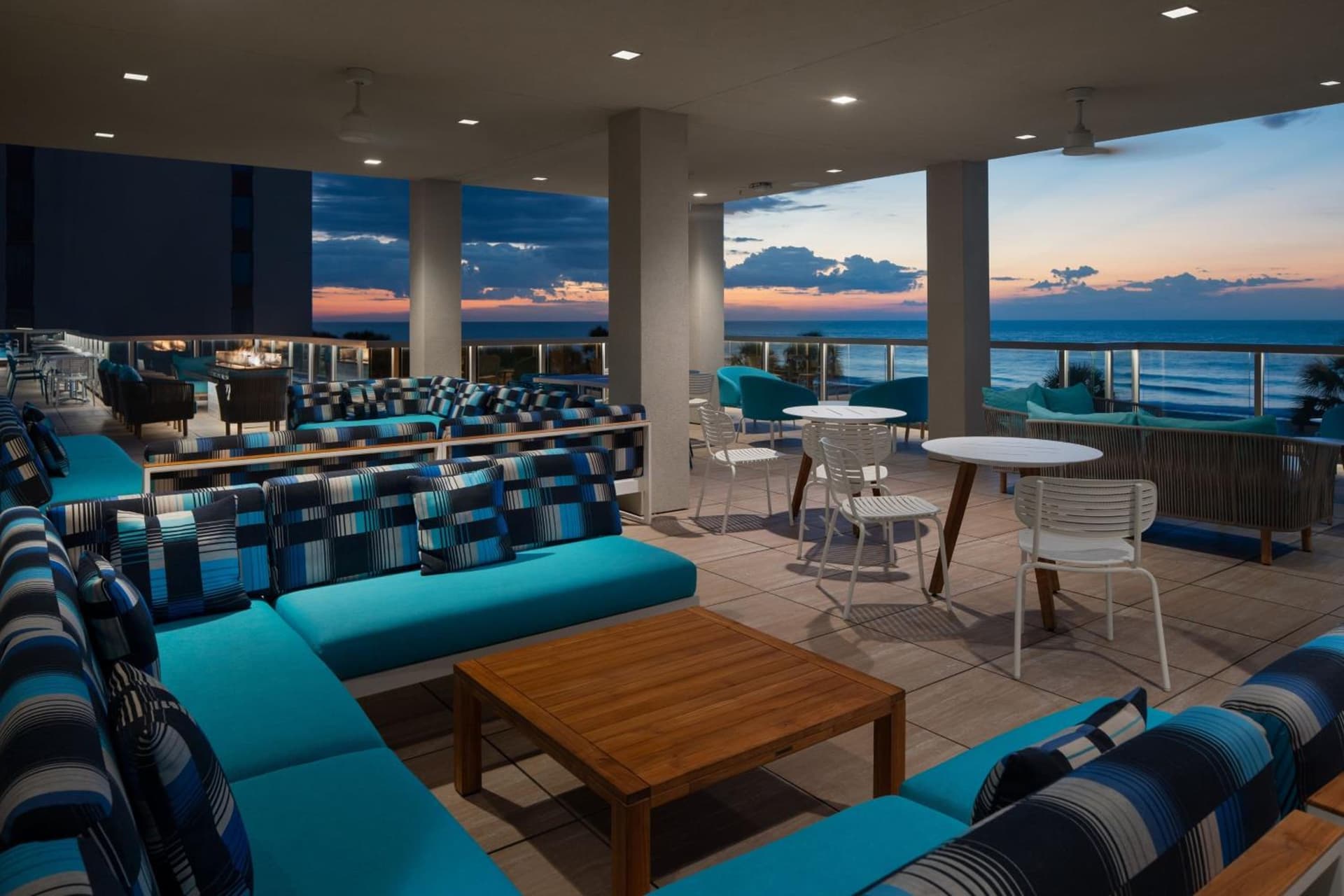 Courtyard by Marriott Myrtle Beach Oceanfront gallery photo in Myrtle Beach, SC — image 30