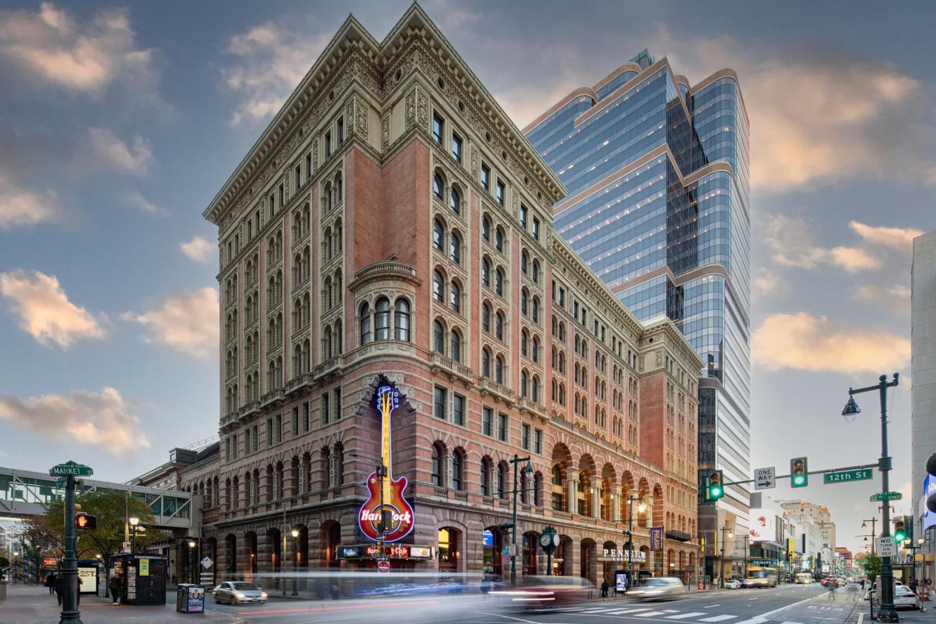 Philadelphia Marriott Downtown interior in Philadelphia, PA — gallery photo 2