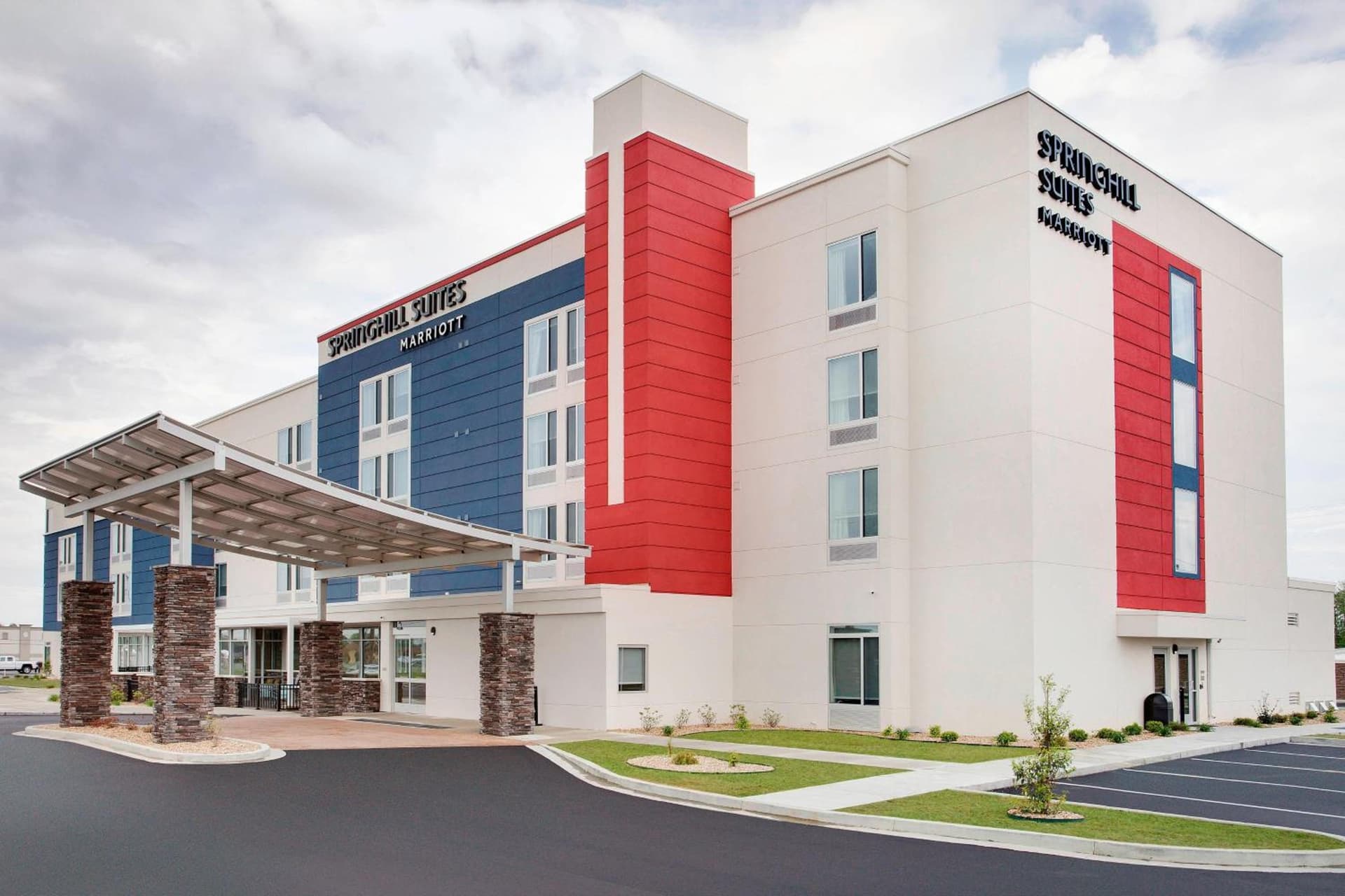 SpringHill Suites by Marriott Murray interior in Murray, KY — gallery photo 2
