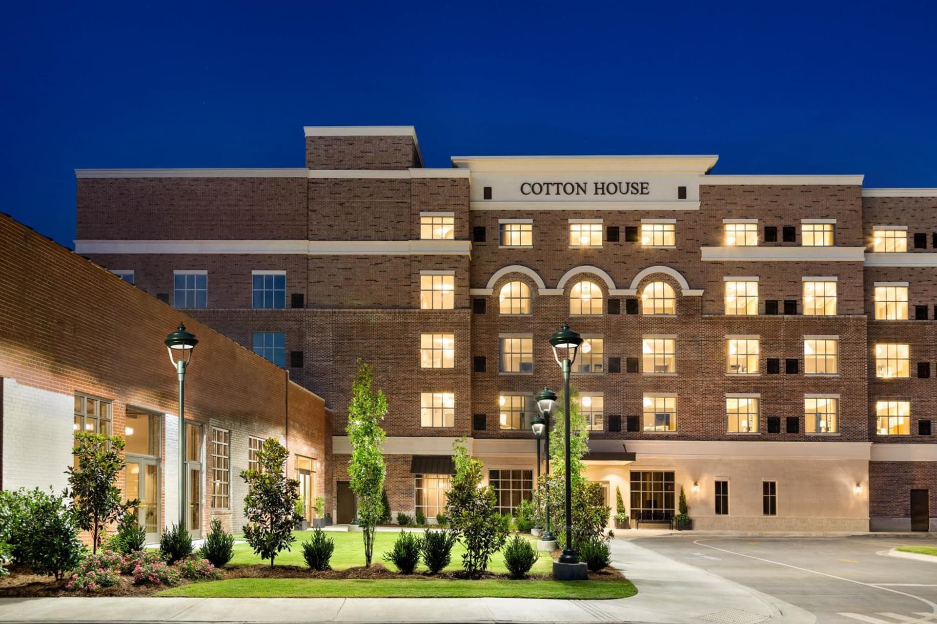 Cotton House, Cleveland, a Tribute Portfolio Hotel — hotel in Cleveland, Mississippi